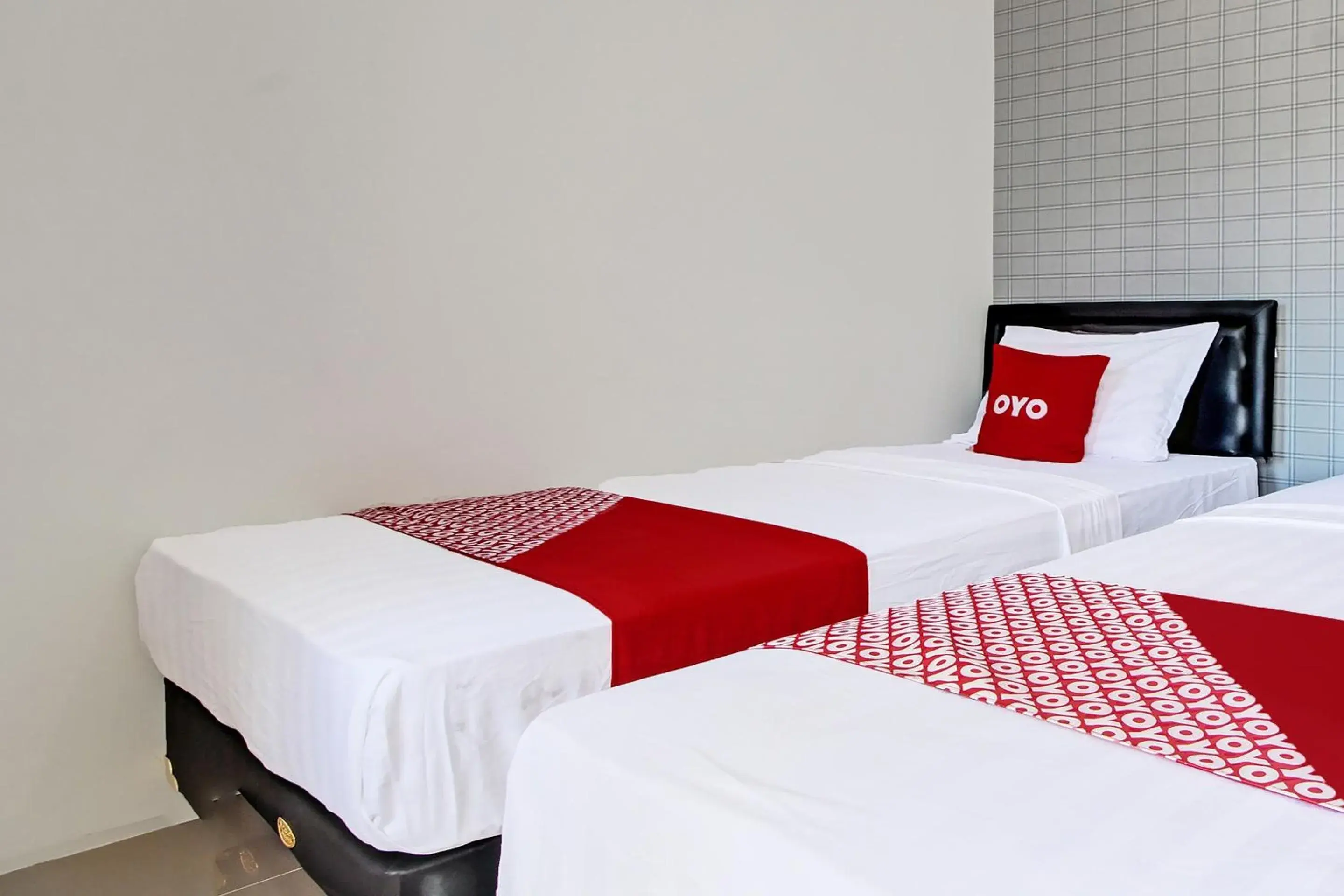 Bedroom, Bed in Collection O 92363 Kp Inn Bedroom, Bed in Collection O 92363 Kp Inn