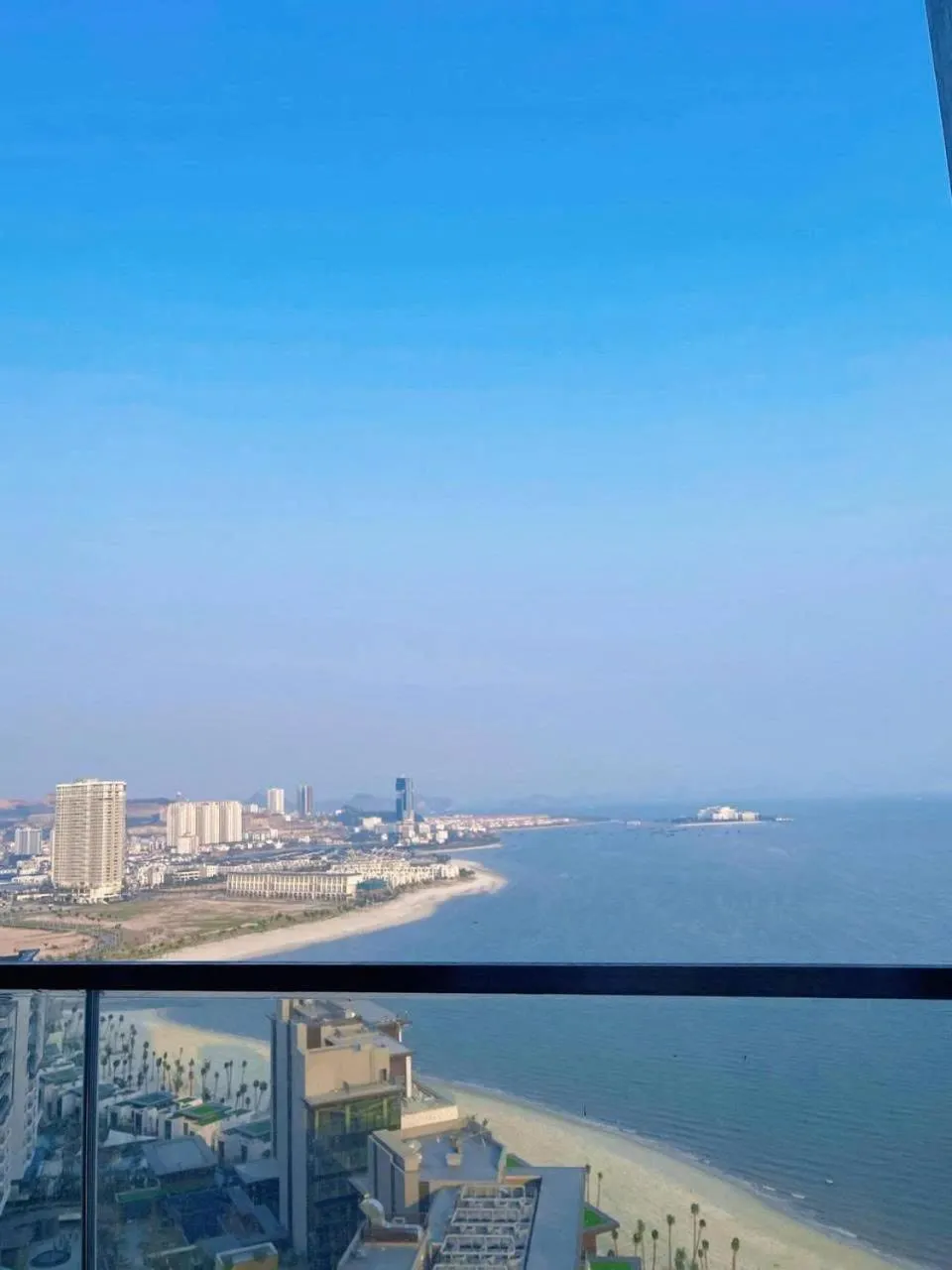 Sea view in HB Serviced Apartment - Alacarte Hạ Long
