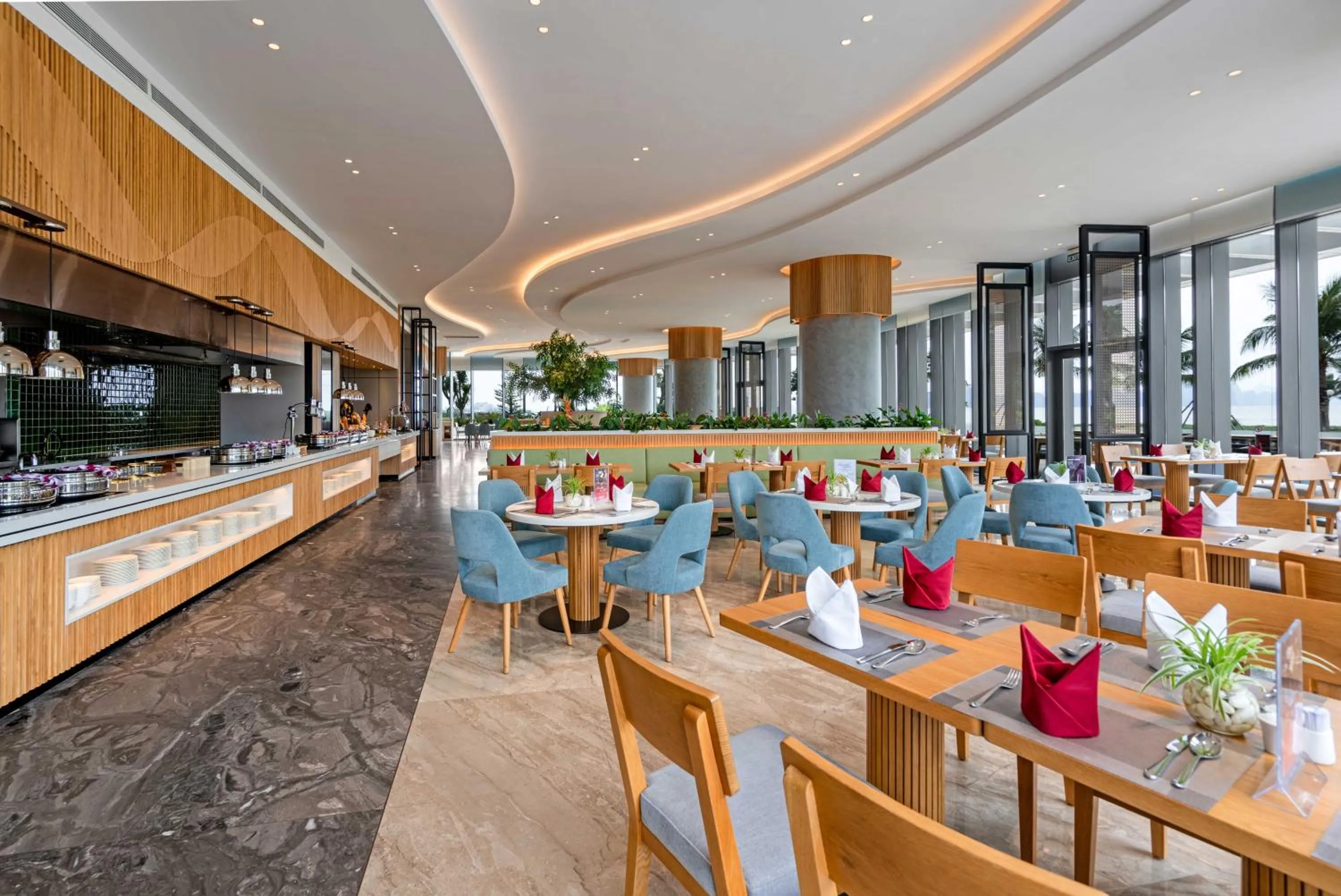 Restaurant/places to eat in HB Serviced Apartment - Alacarte Hạ Long