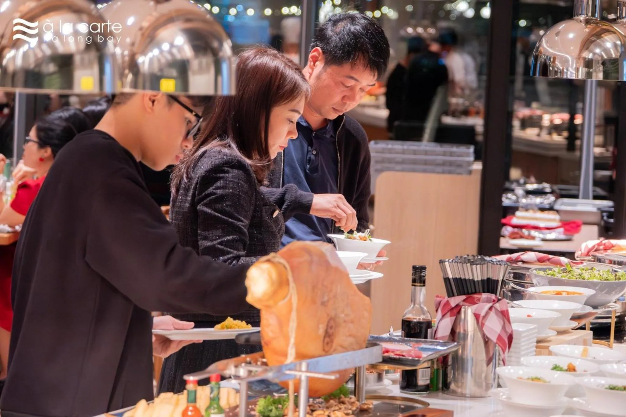 Restaurant/places to eat in HB Serviced Apartment - Alacarte Hạ Long