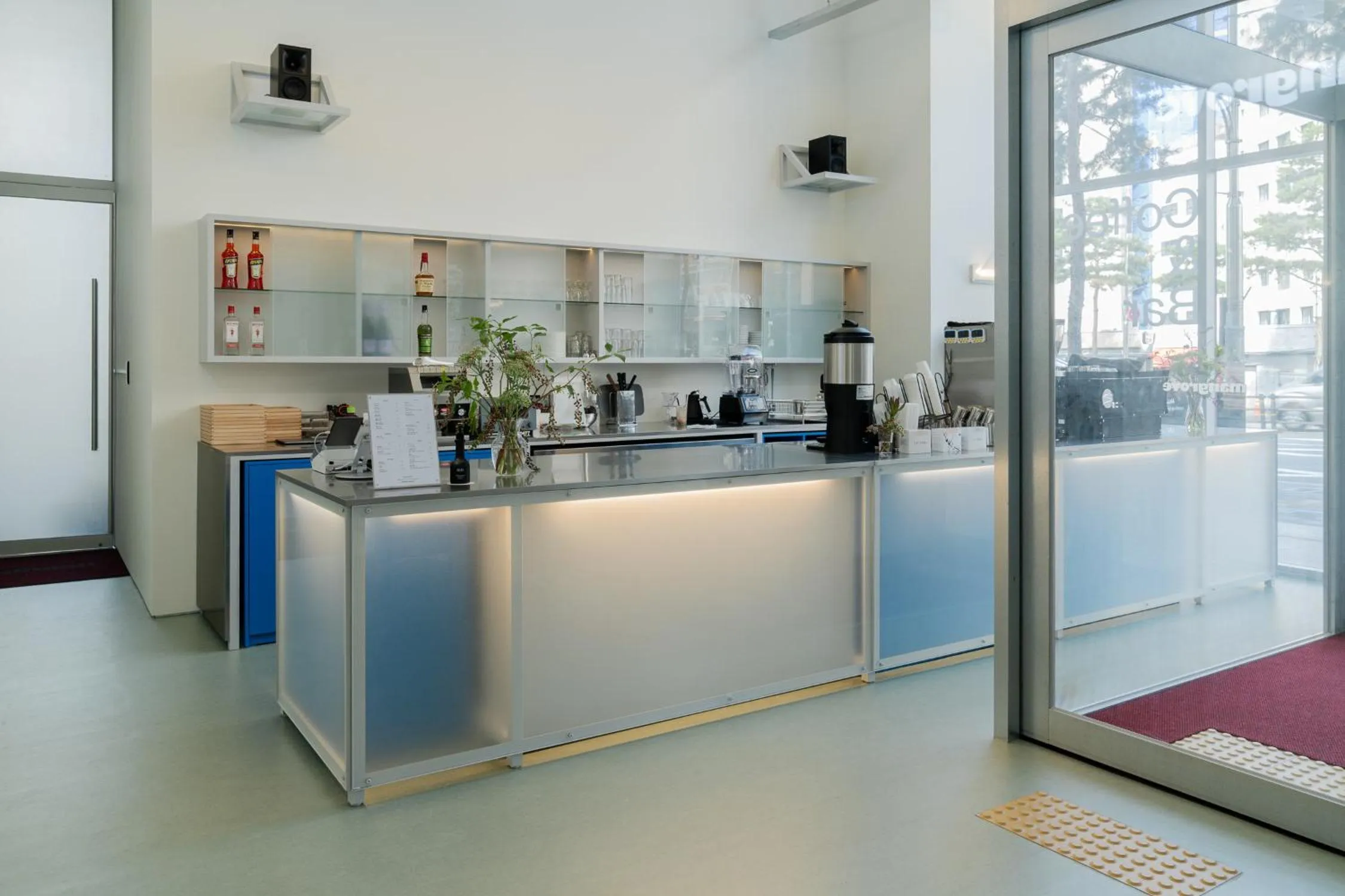 Coffee/tea facilities in Mangrove Dongdaemun