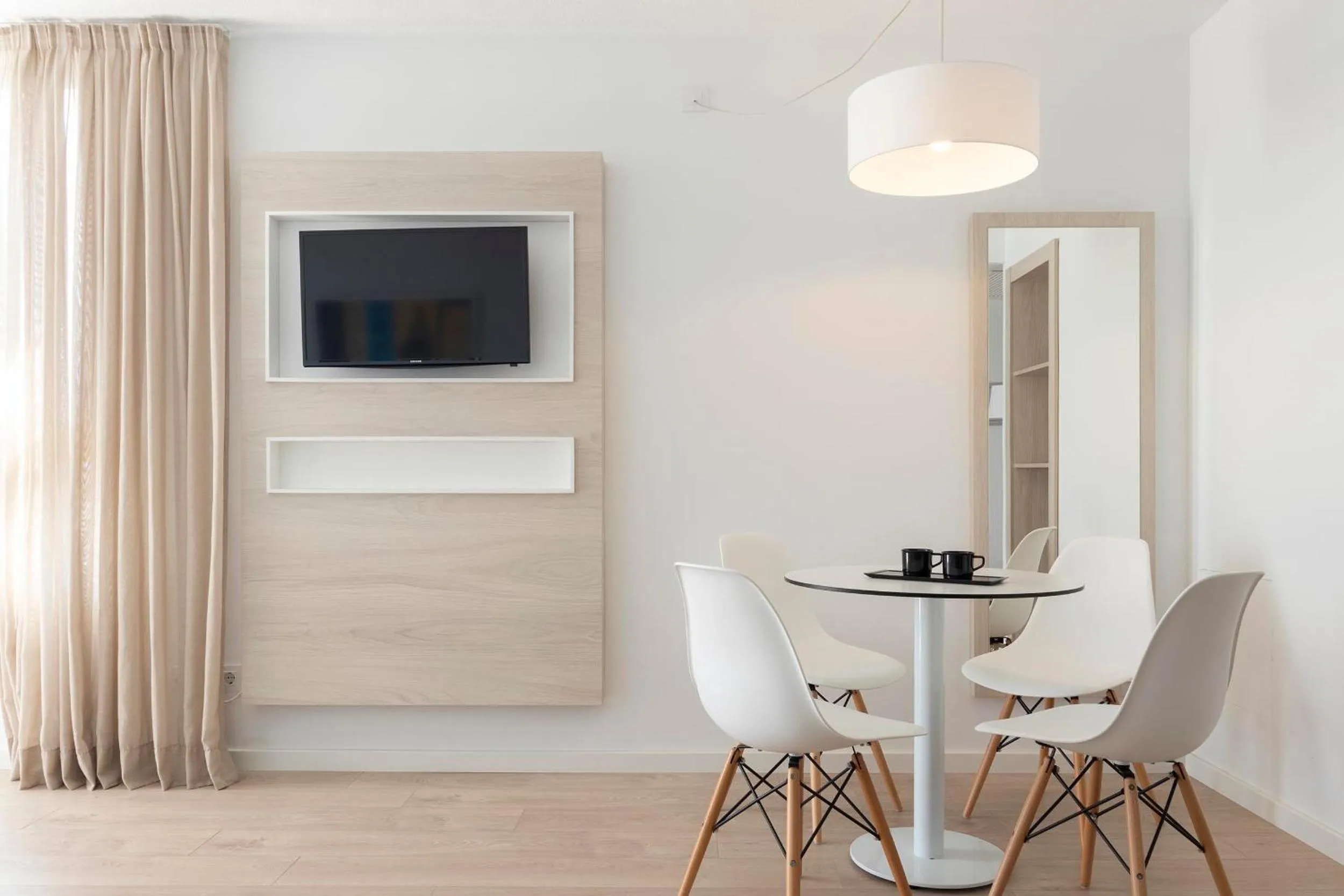 TV and multimedia in Hotel Palia Sa Coma Playa