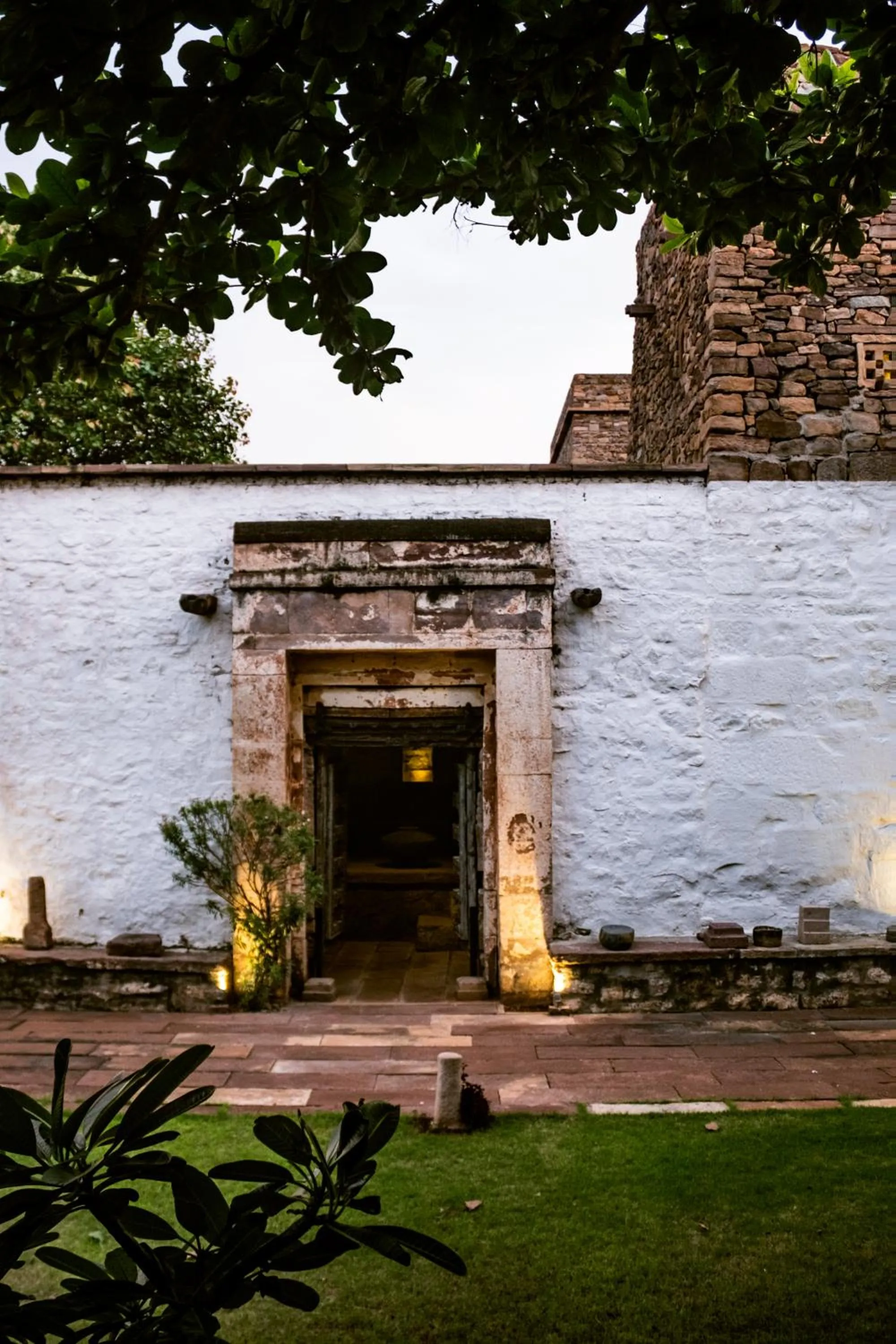 Facade/entrance in Wada1
