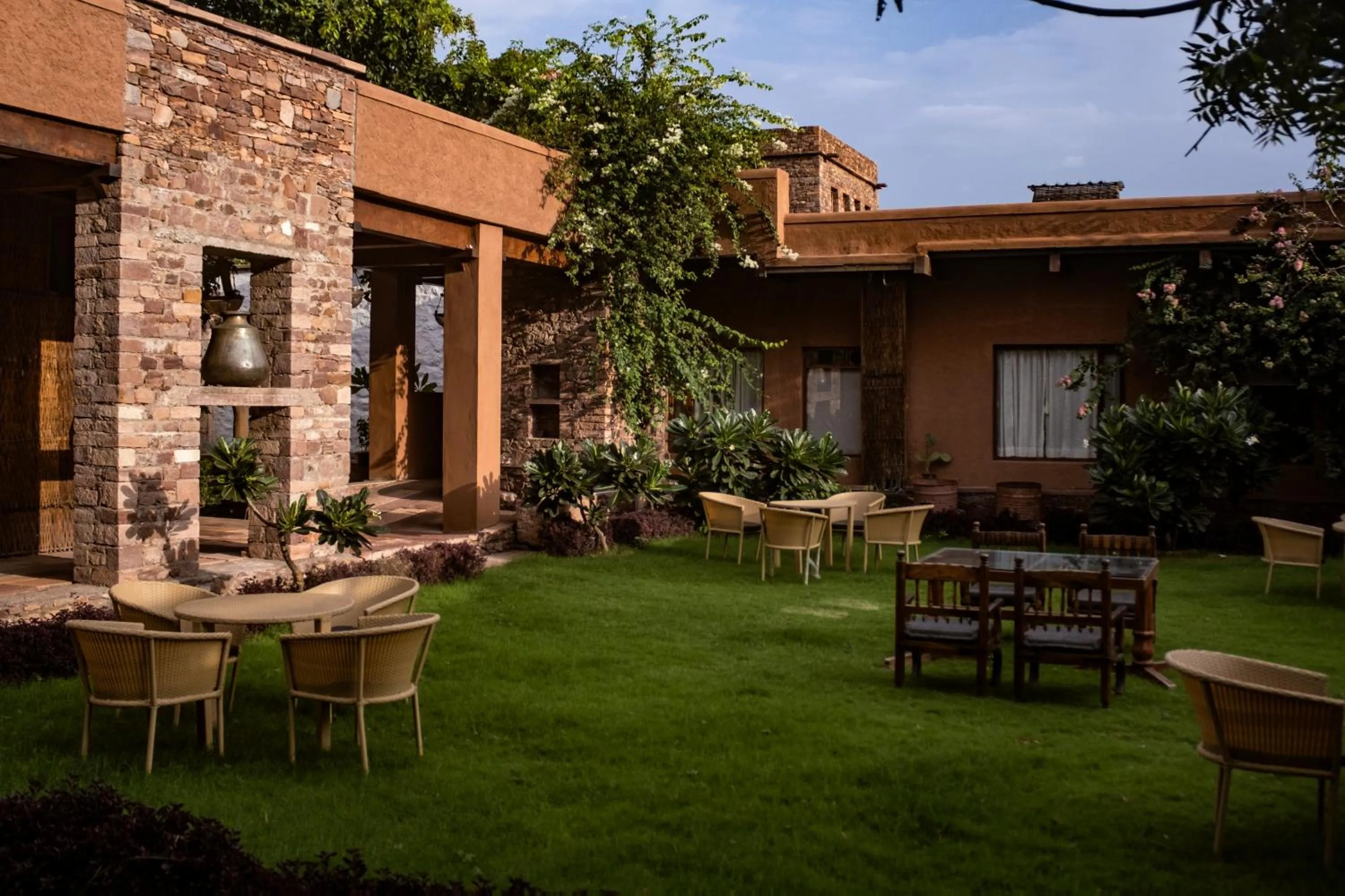 Inner courtyard view in Wada1