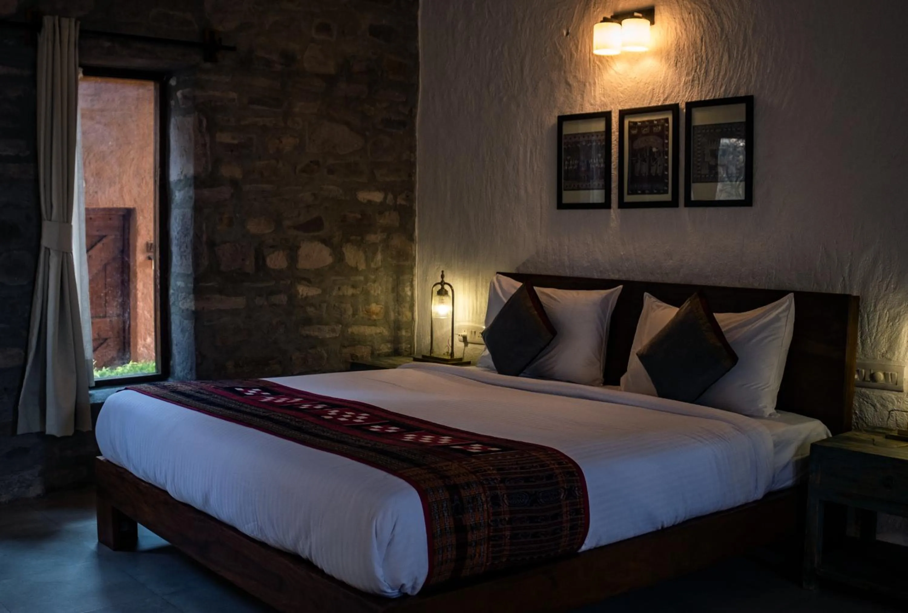 Bedroom, Bed in Wada1
