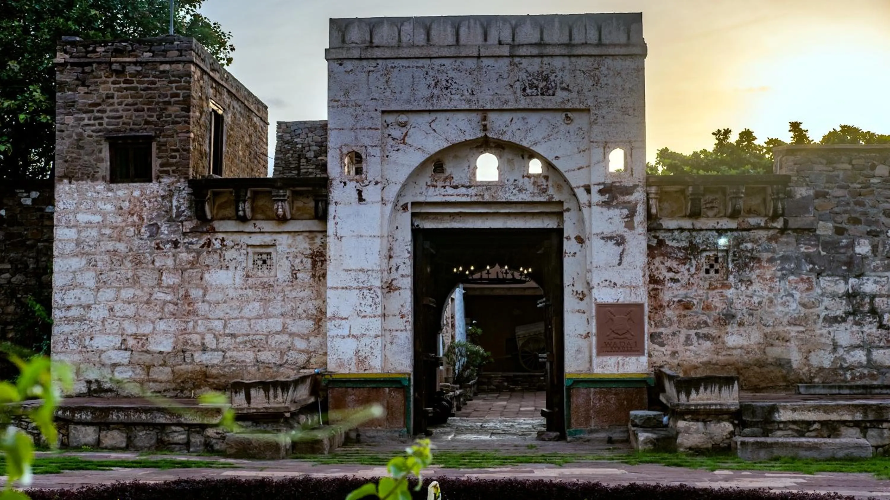 Facade/entrance in Wada1