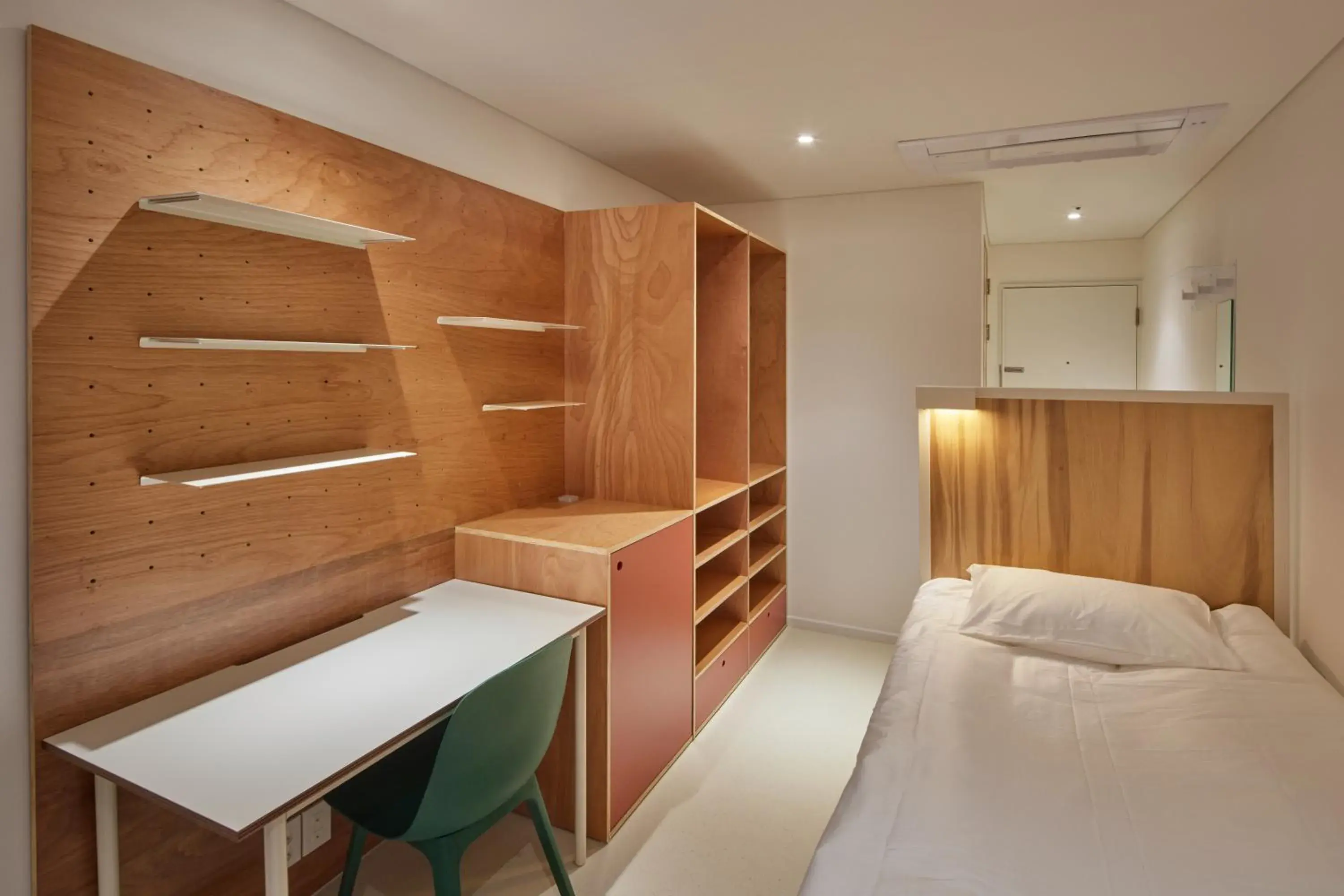 Photo of the whole room, Bed in Mangrove Sinseol Photo of the whole room, Bed in Mangrove Sinseol