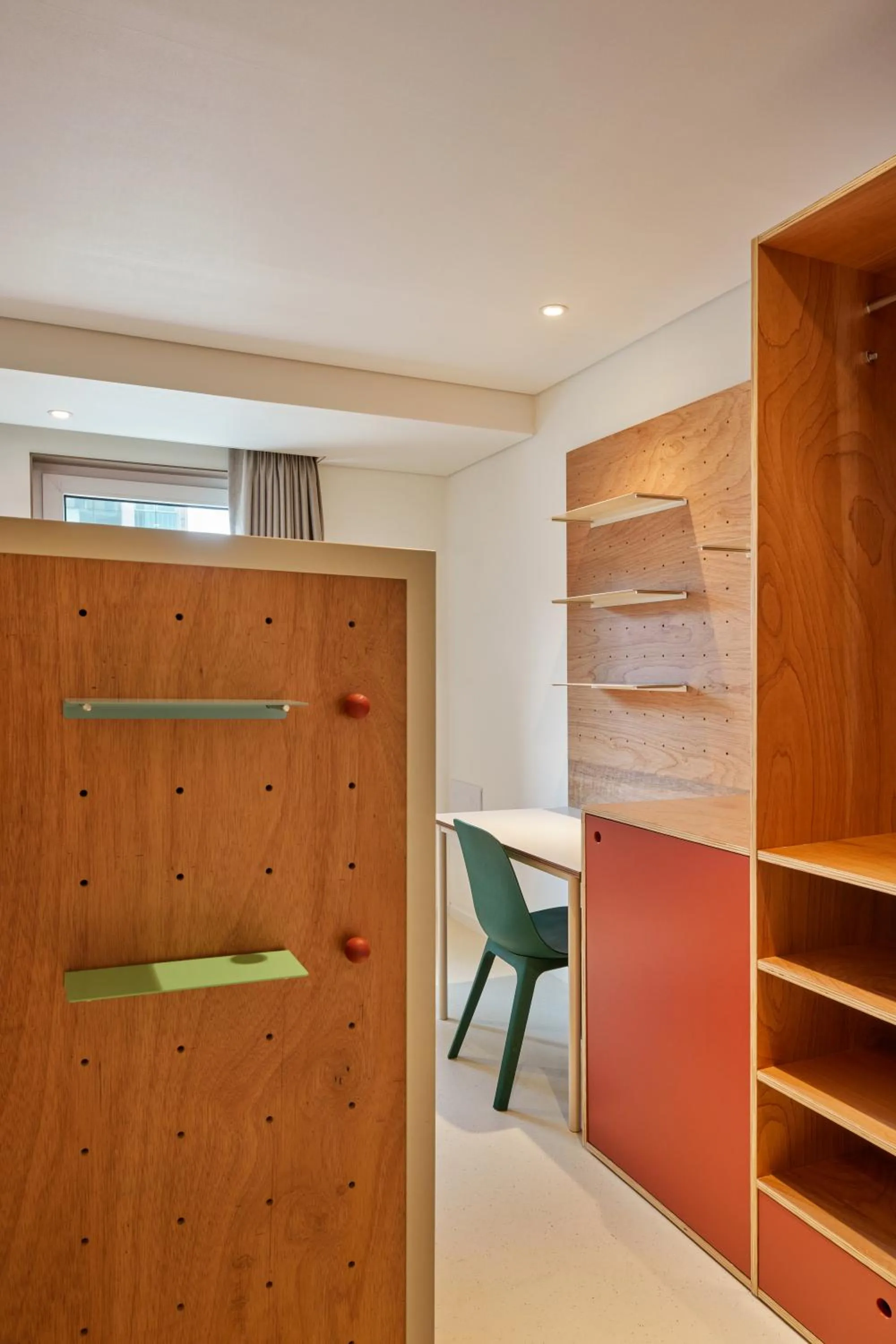 wardrobe in Mangrove Sinseol