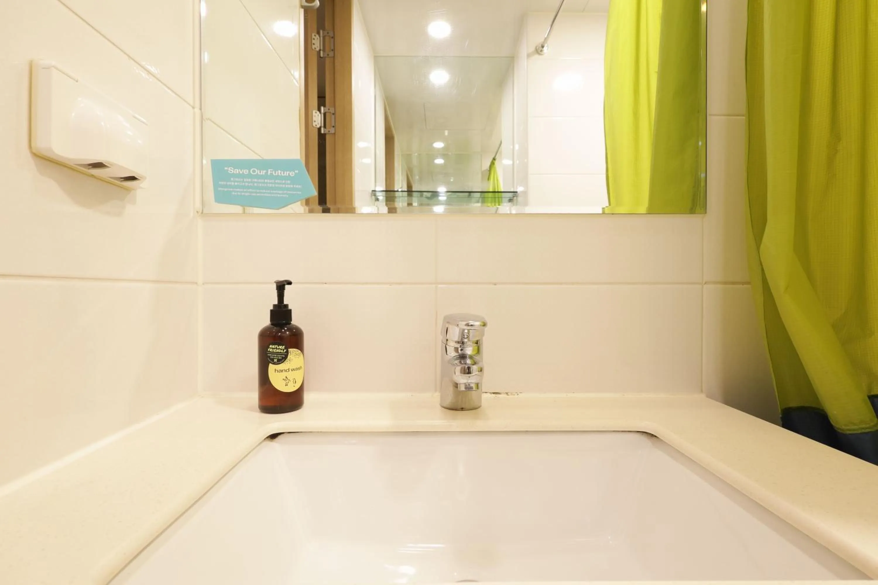 Bathroom in Mangrove Sinseol