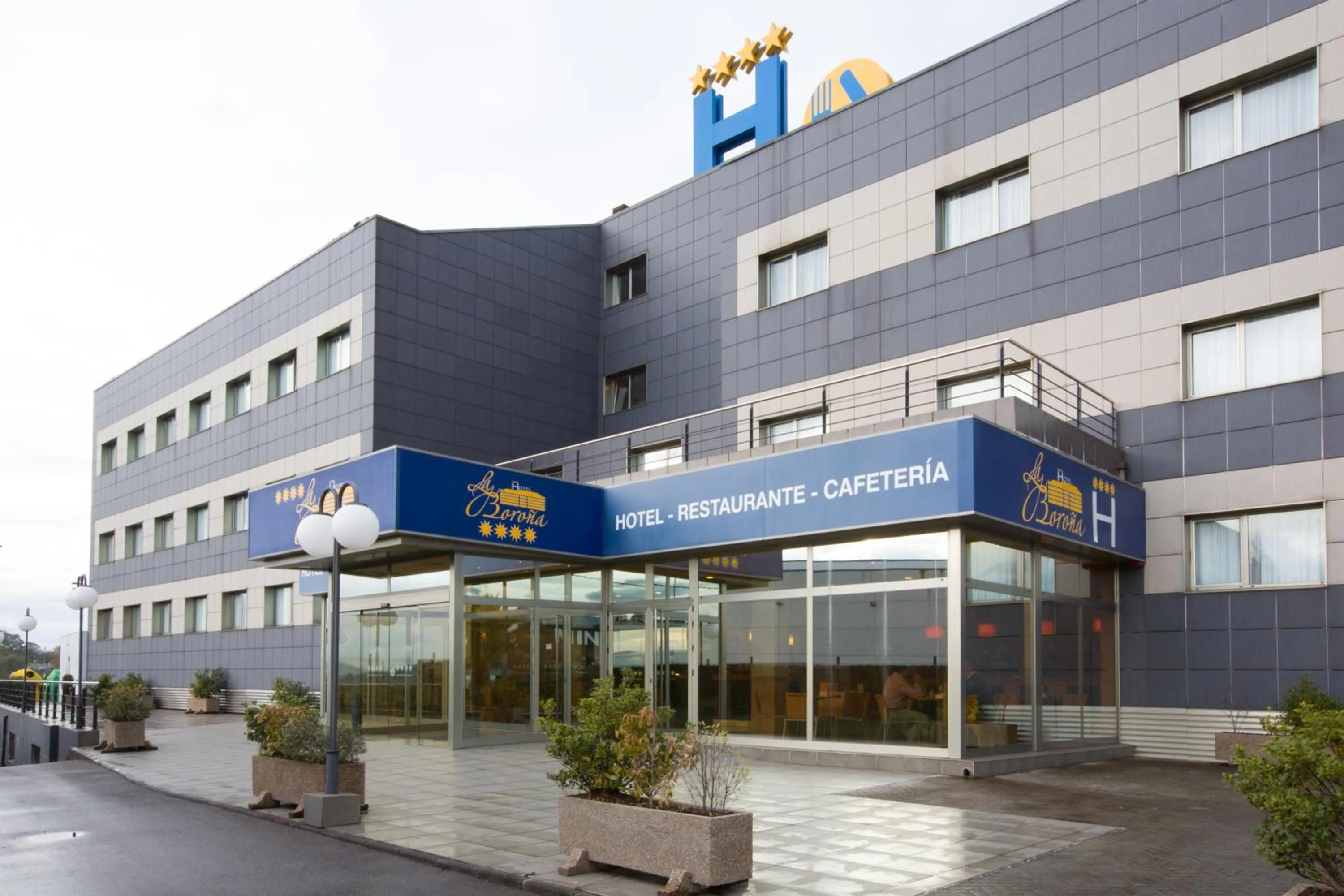 Facade/entrance in Hotel La Boroña