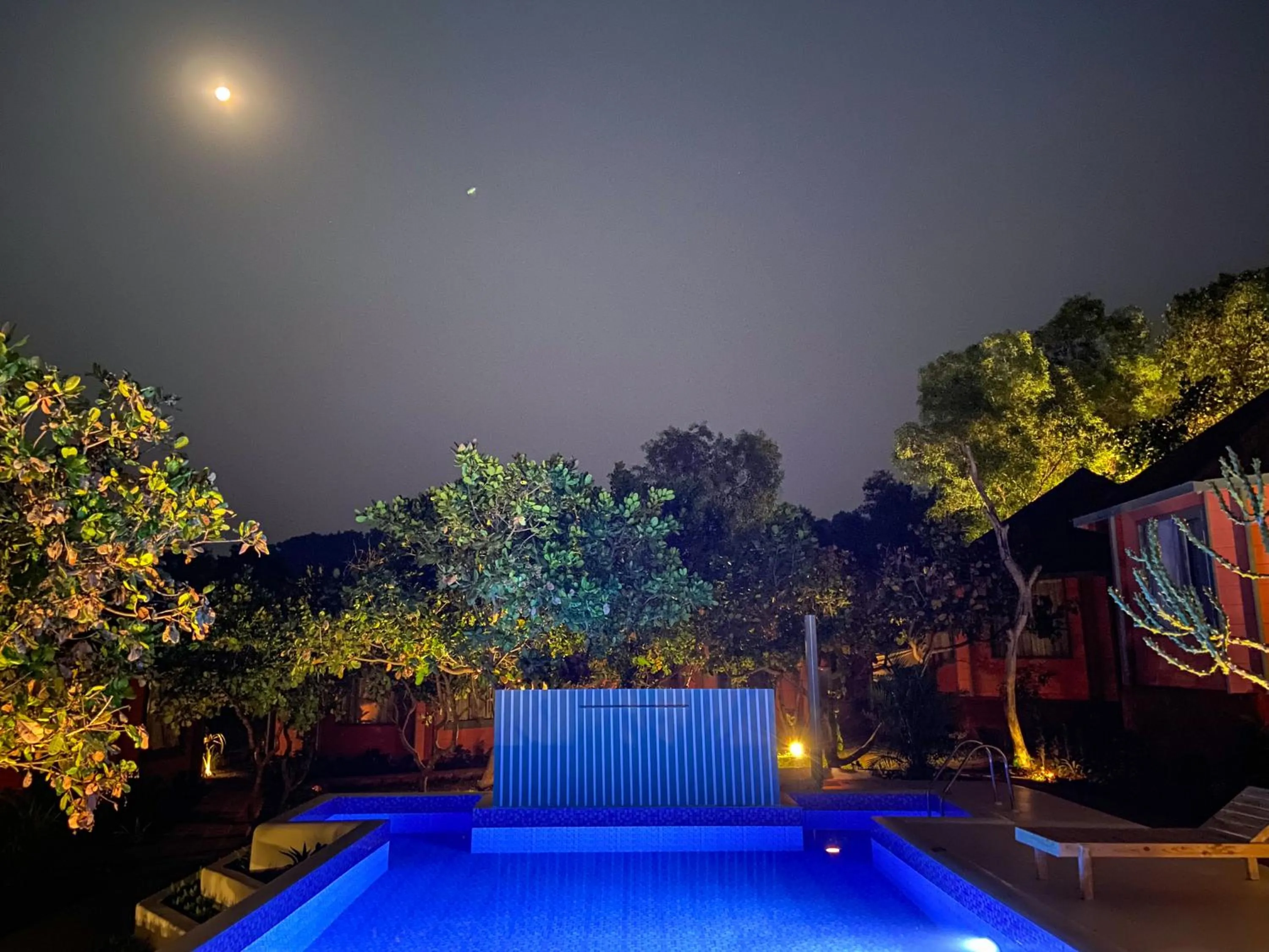 Night in Habitus Resort