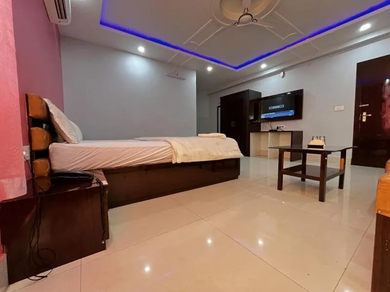 Bed in Five Star Inn