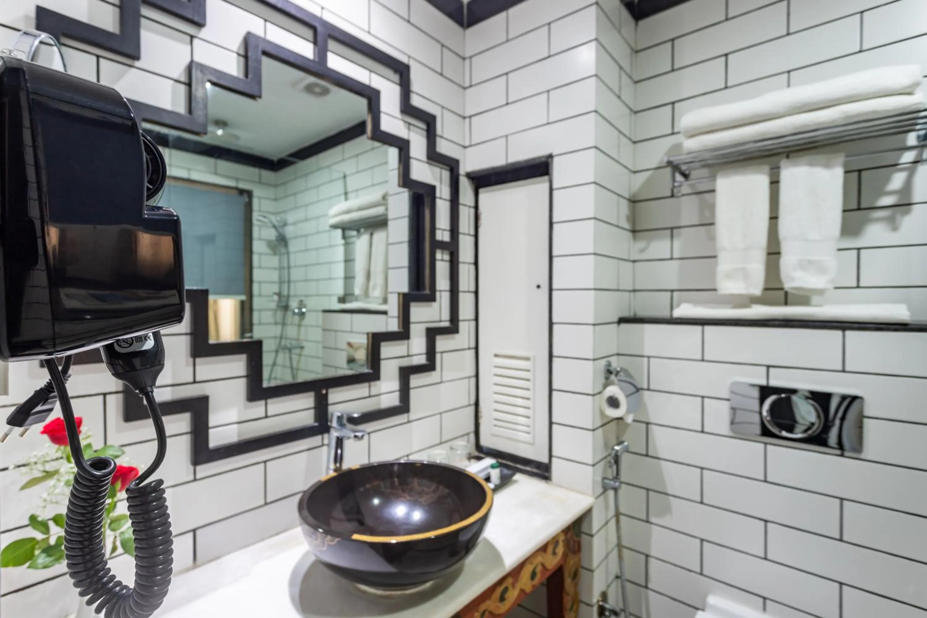 Toilet in Hotel Lo Mustang