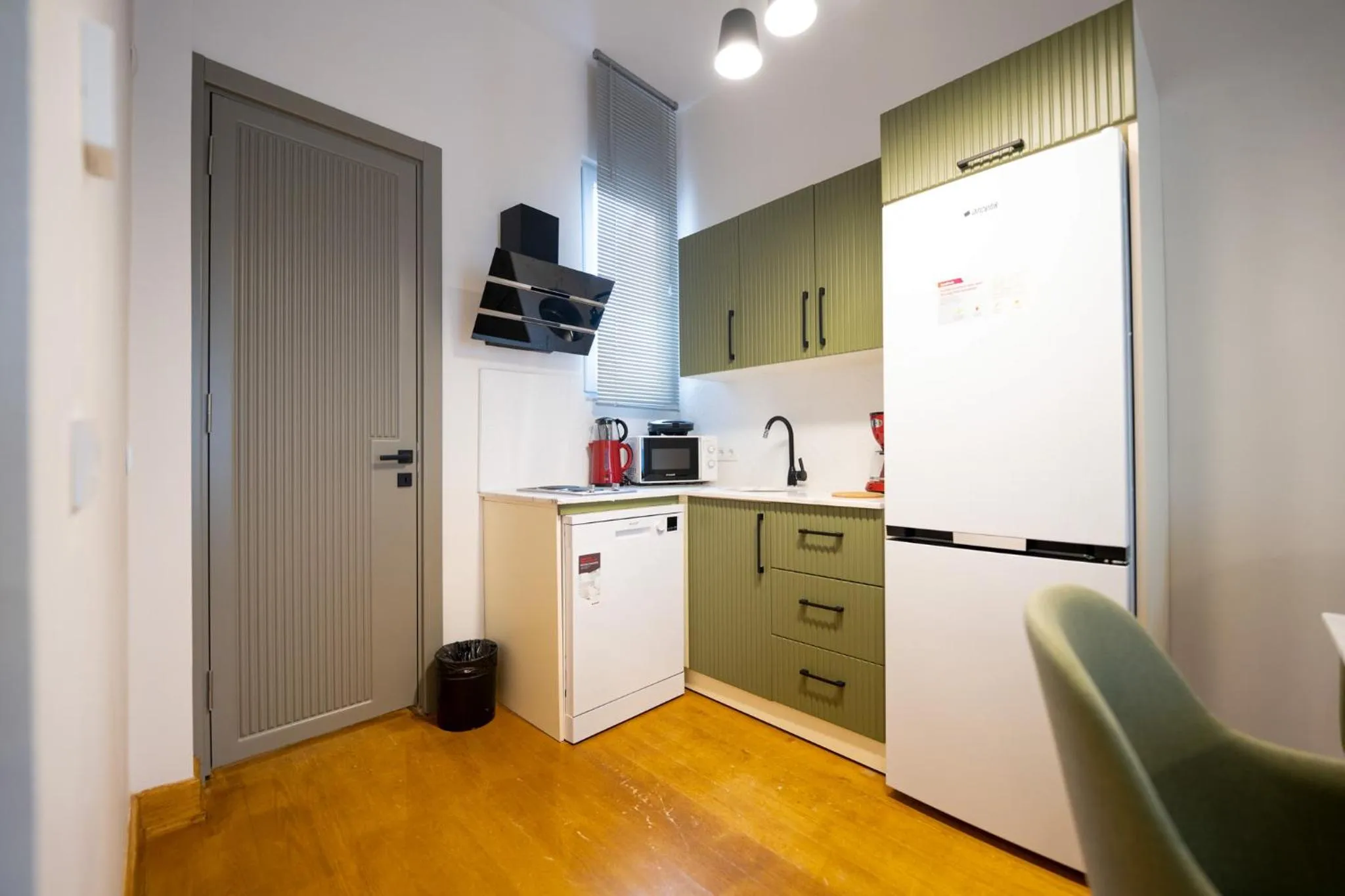 Coffee/tea facilities in Monev Suites Hotel