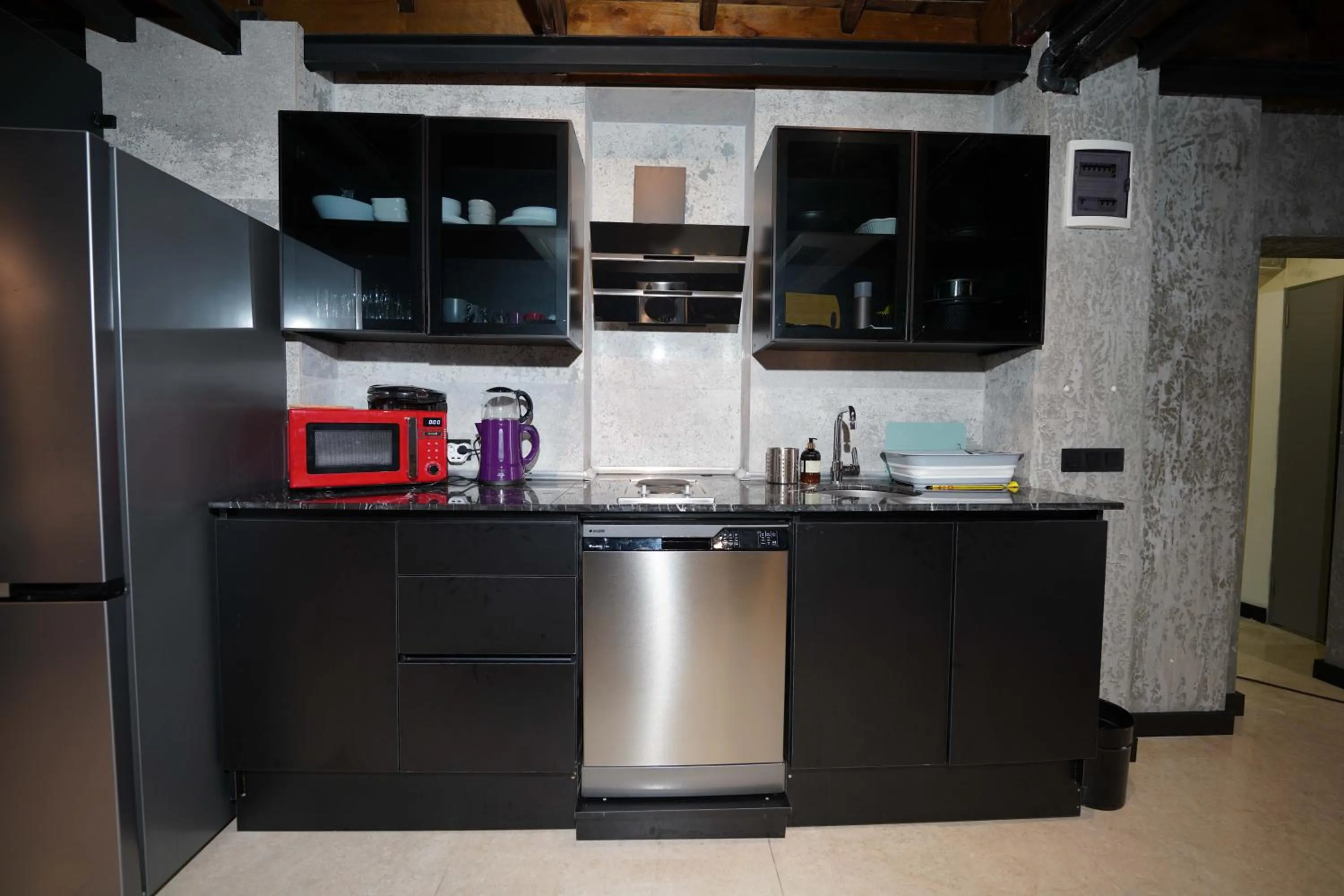 Coffee/tea facilities in Monev Suites Hotel