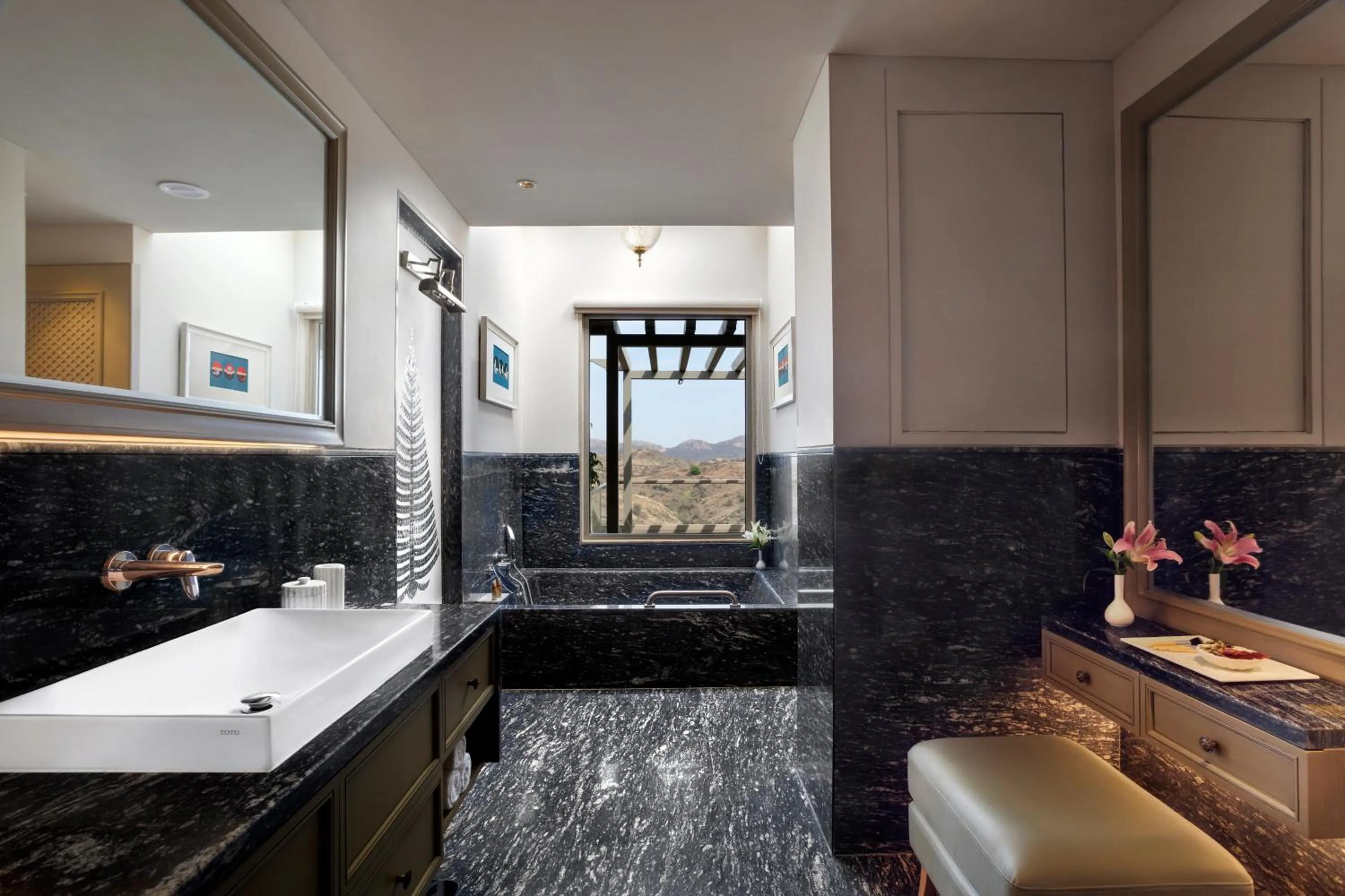 Bathroom in Mementos by ITC Hotels, Ekaaya, Udaipur