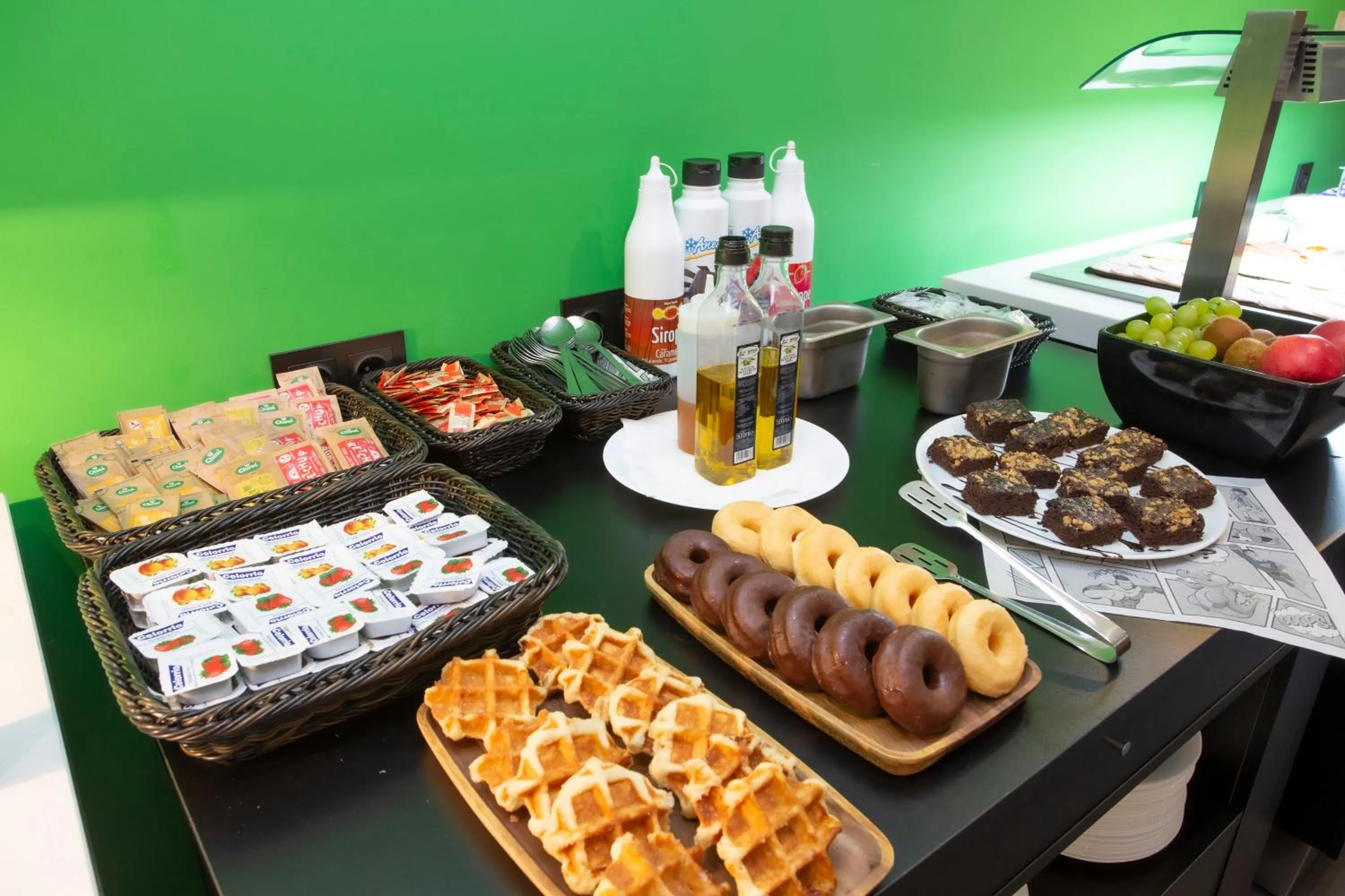 Buffet breakfast in Casual Pop Art Benidorm