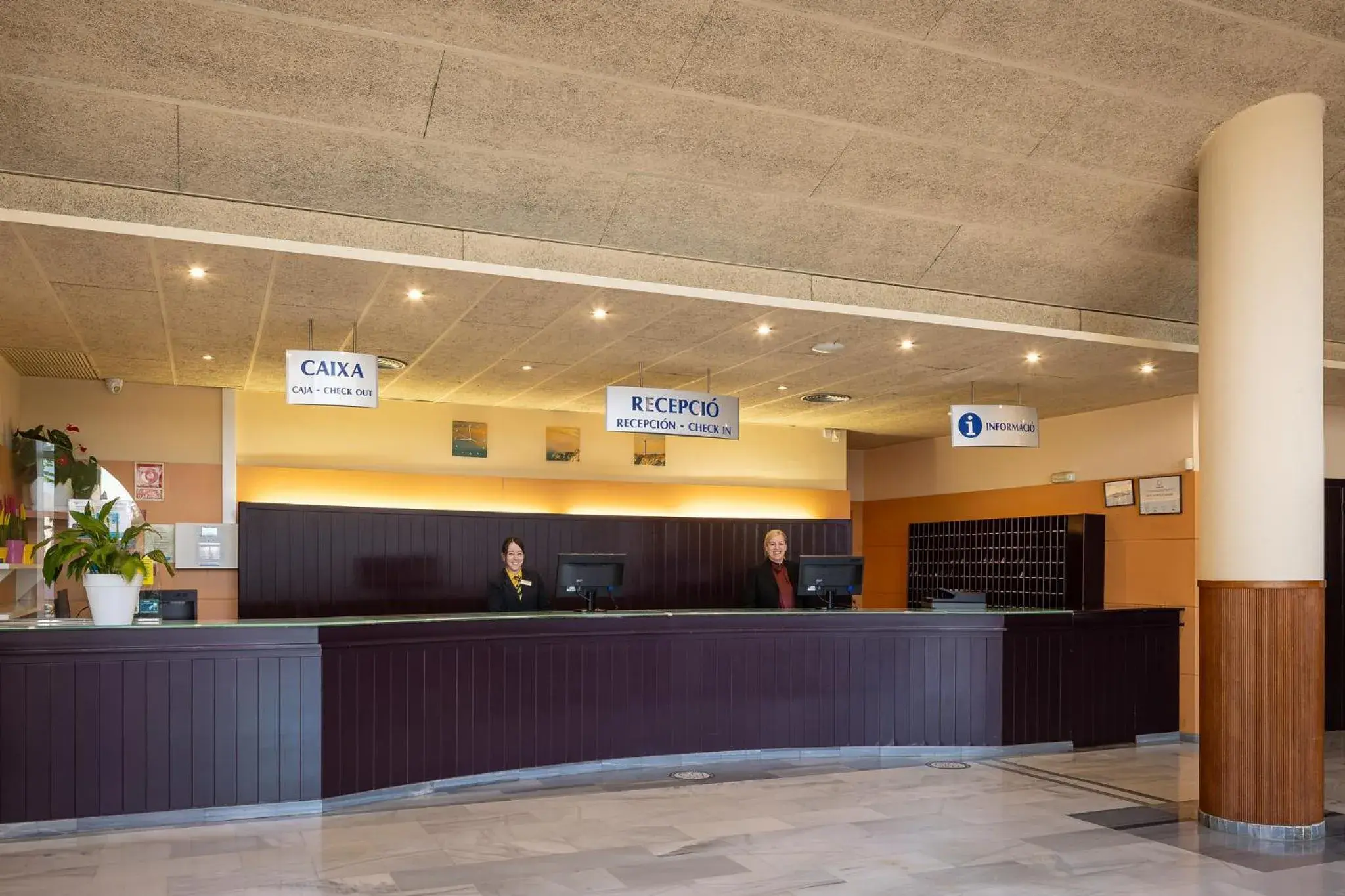 Lobby or reception in htop Platja Park #htopFun Lobby or reception in htop Platja Park #htopFun