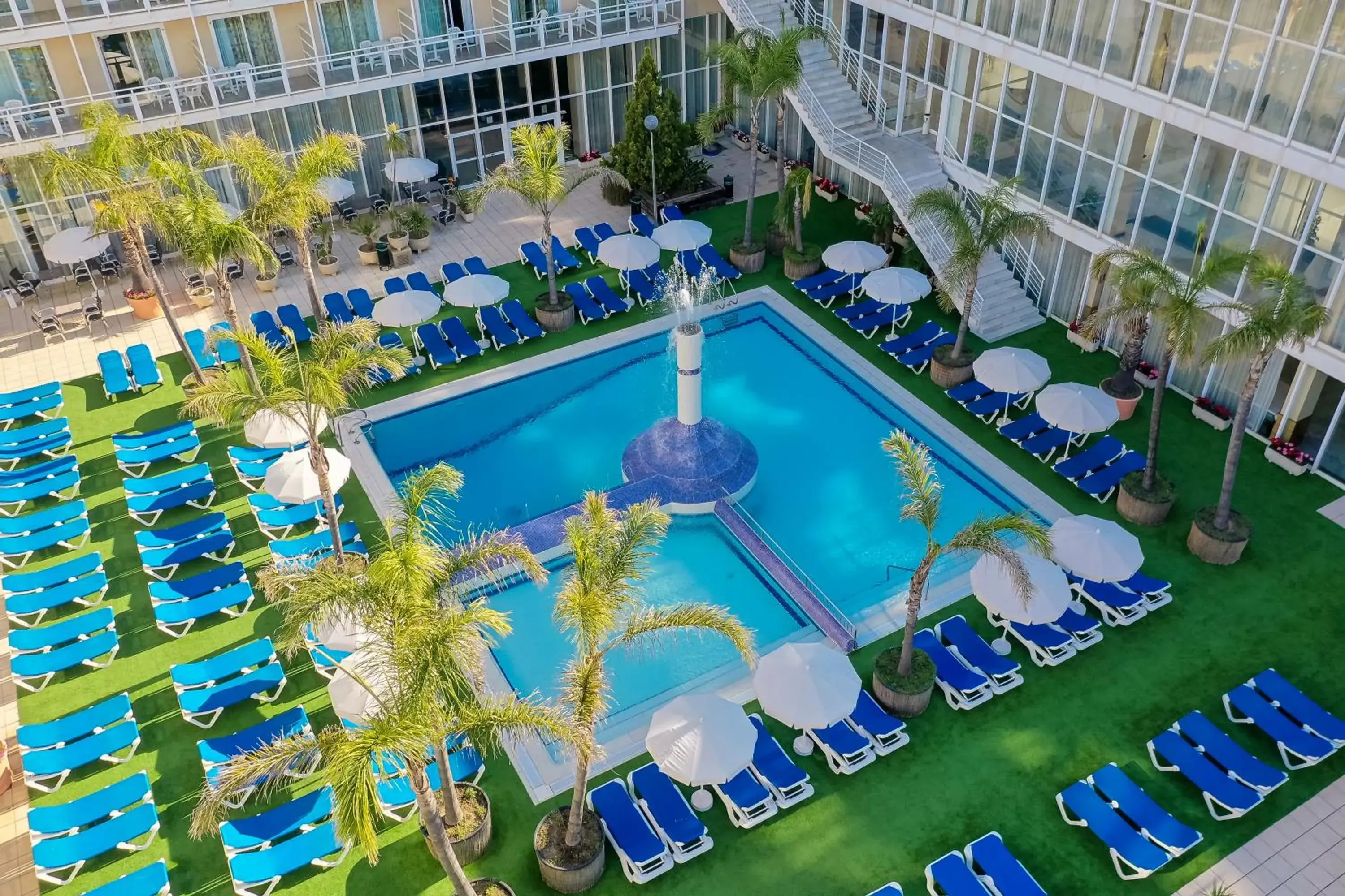 Swimming pool in htop Platja Park #htopFun Swimming pool in htop Platja Park #htopFun