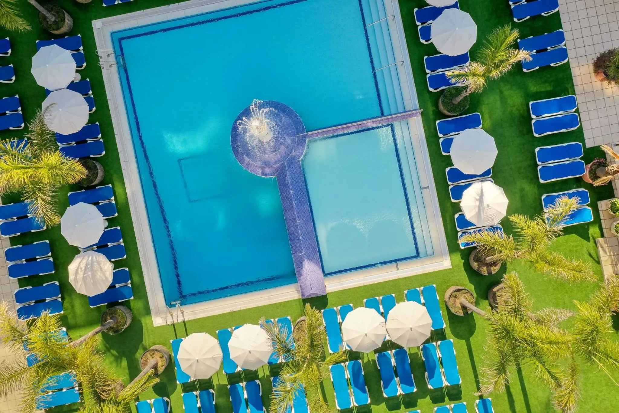 Pool view in htop Platja Park #htopFun