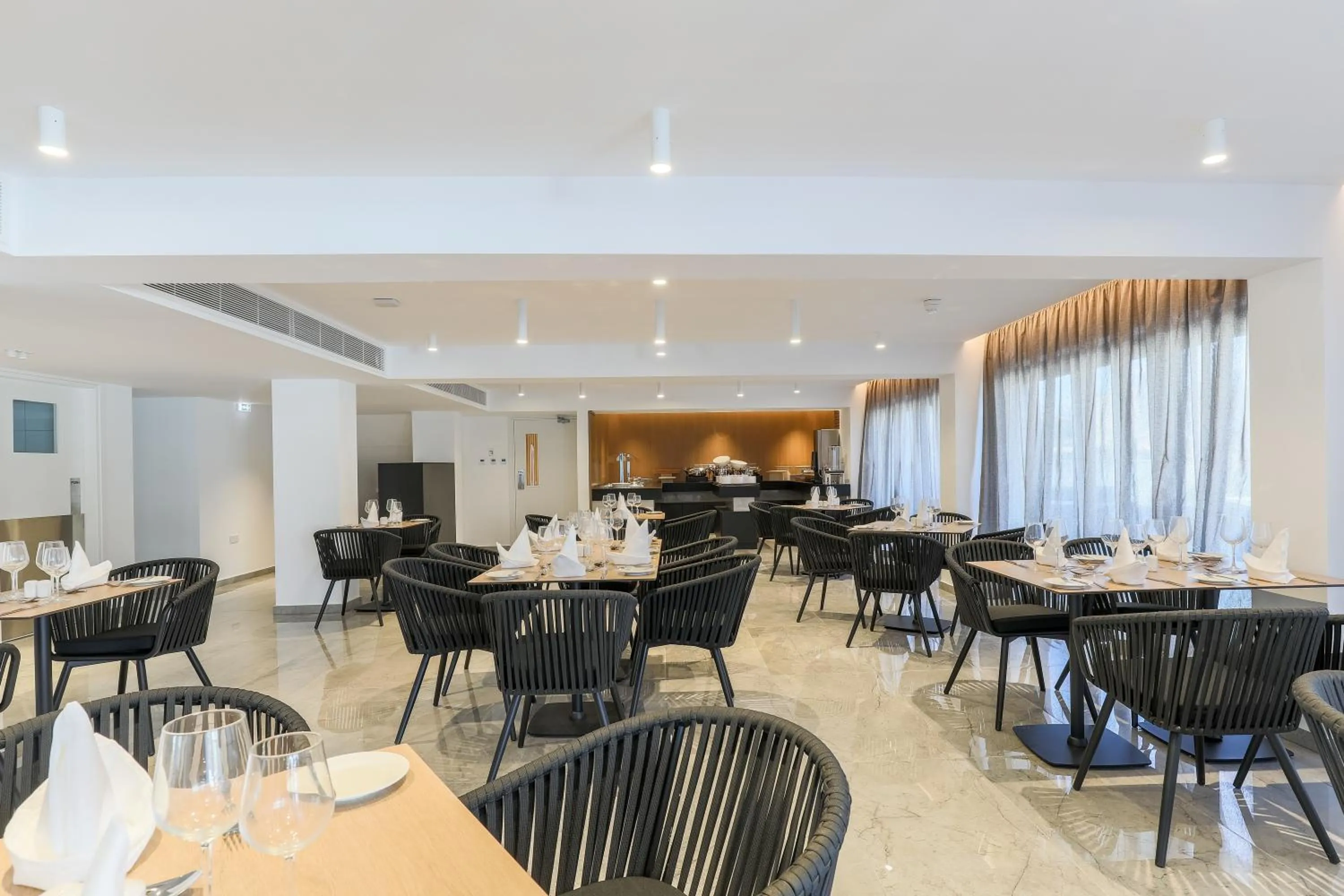 Restaurant/places to eat in The Quality Lodge - Self Check-in