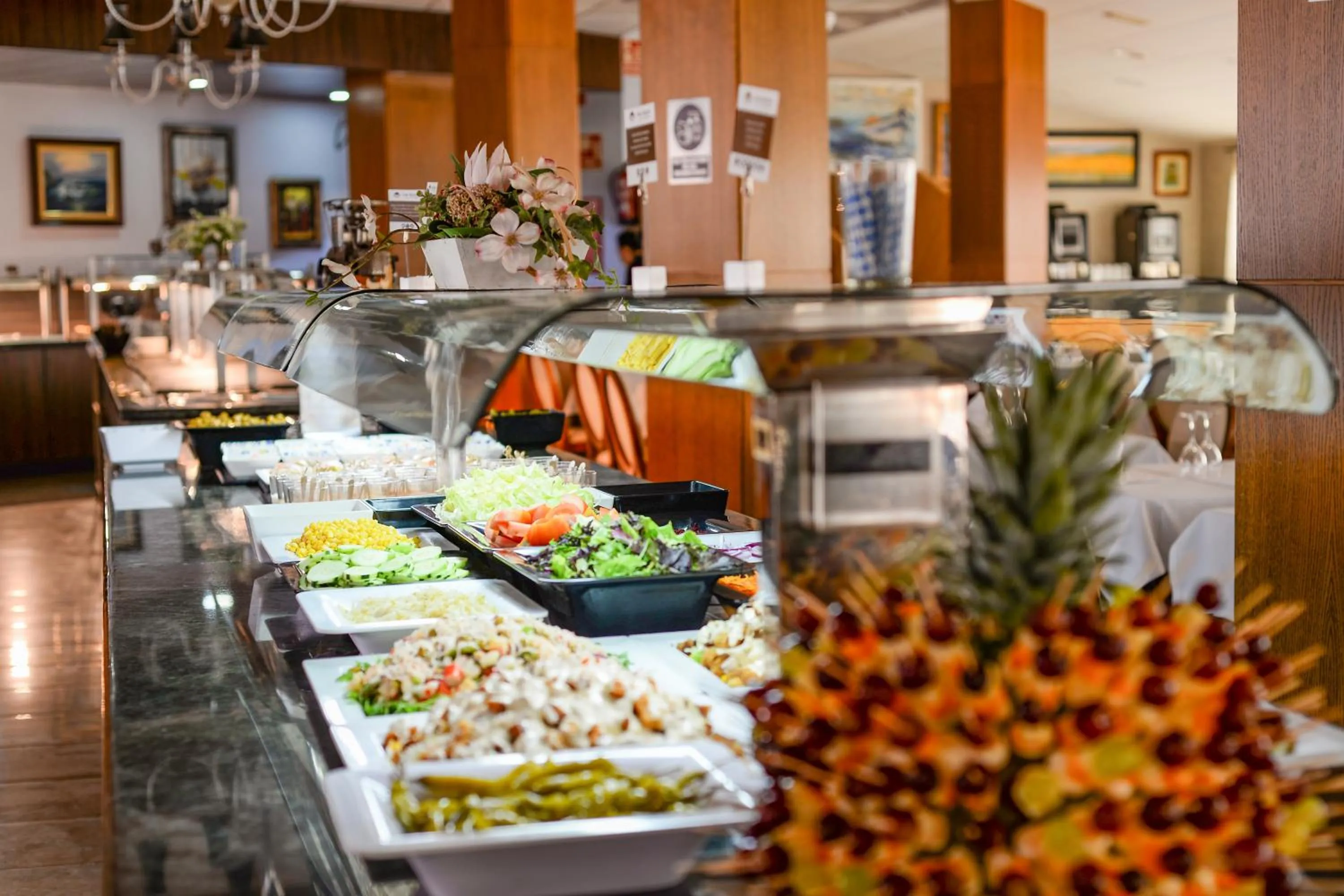 Restaurant/places to eat in Hotel Alba Seleqtta