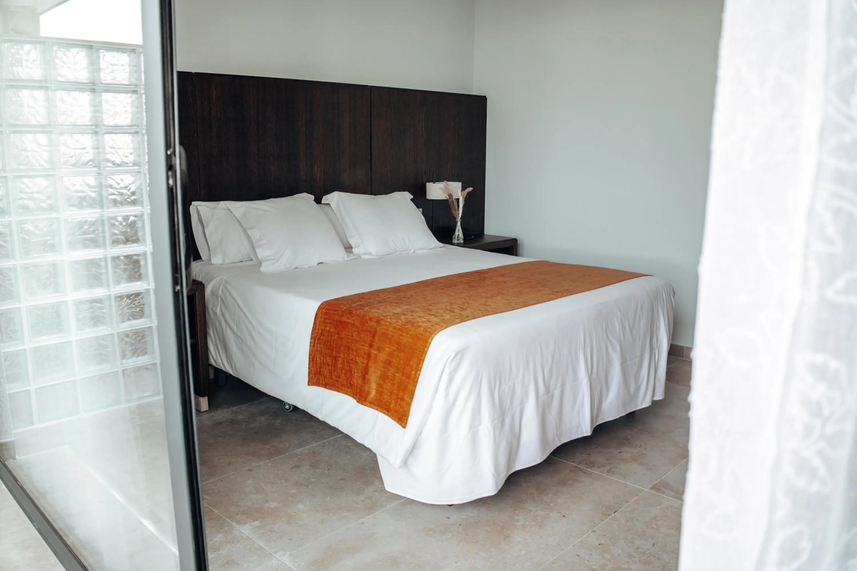 Bed in Hotel Alba Seleqtta