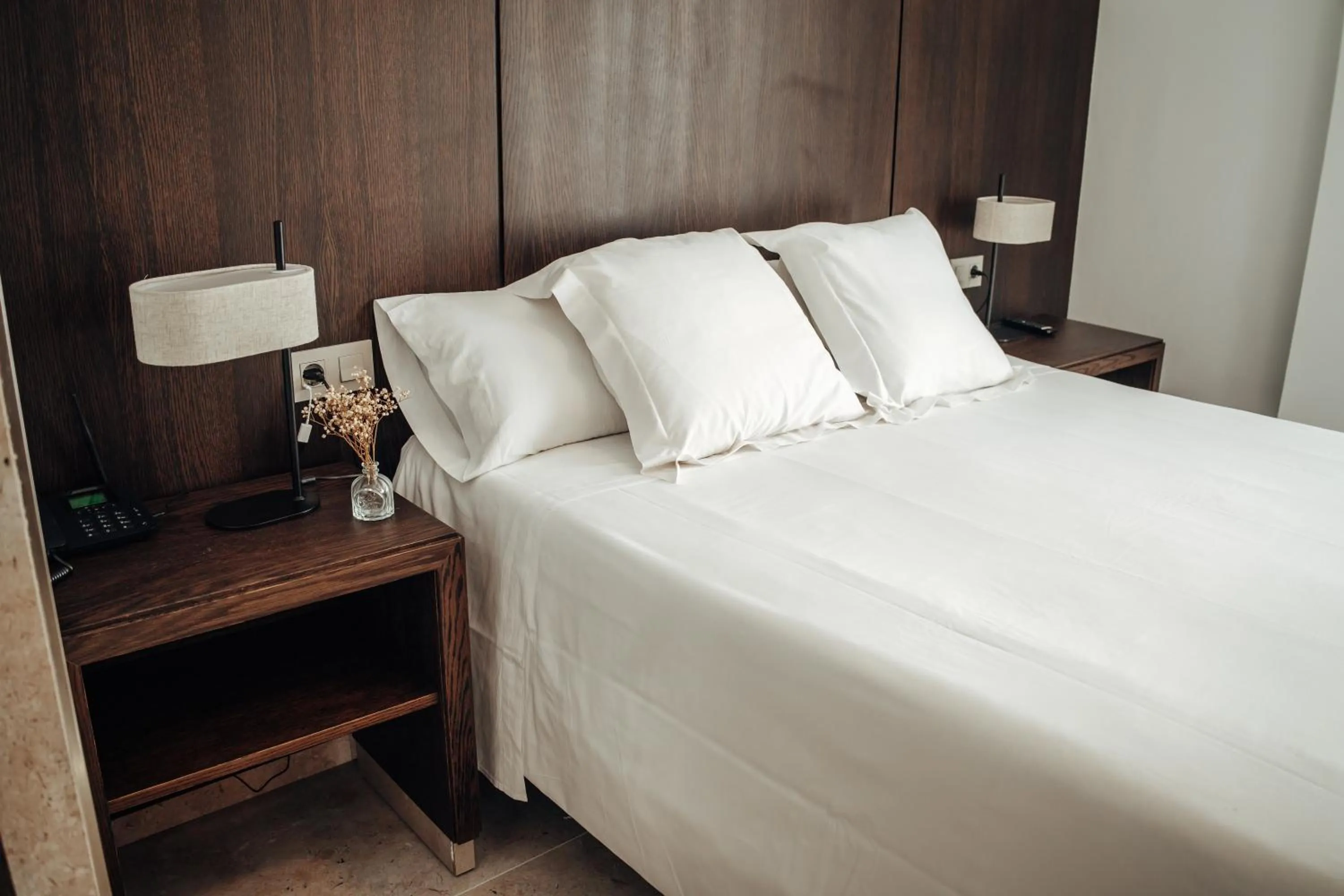 Bedroom, Bed in Hotel Alba Seleqtta