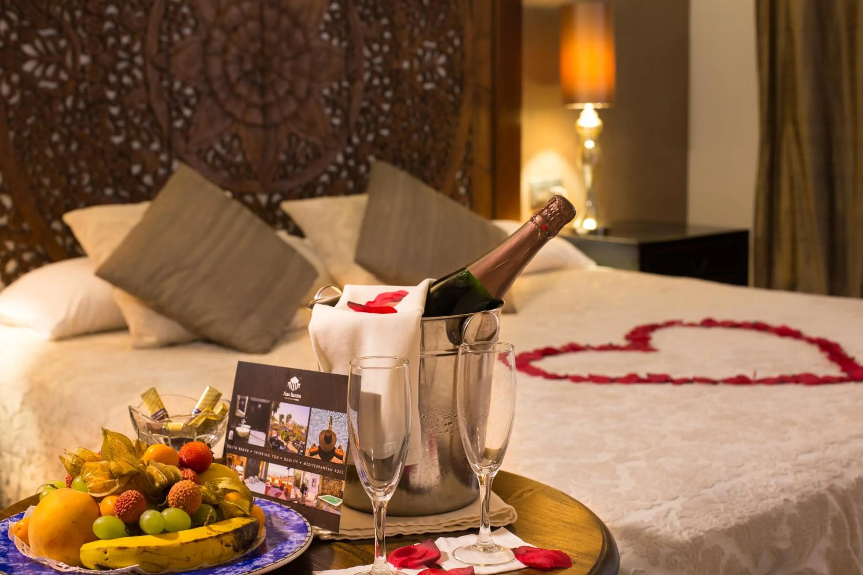 Decorative detail, Bed in Hotel Alba Seleqtta