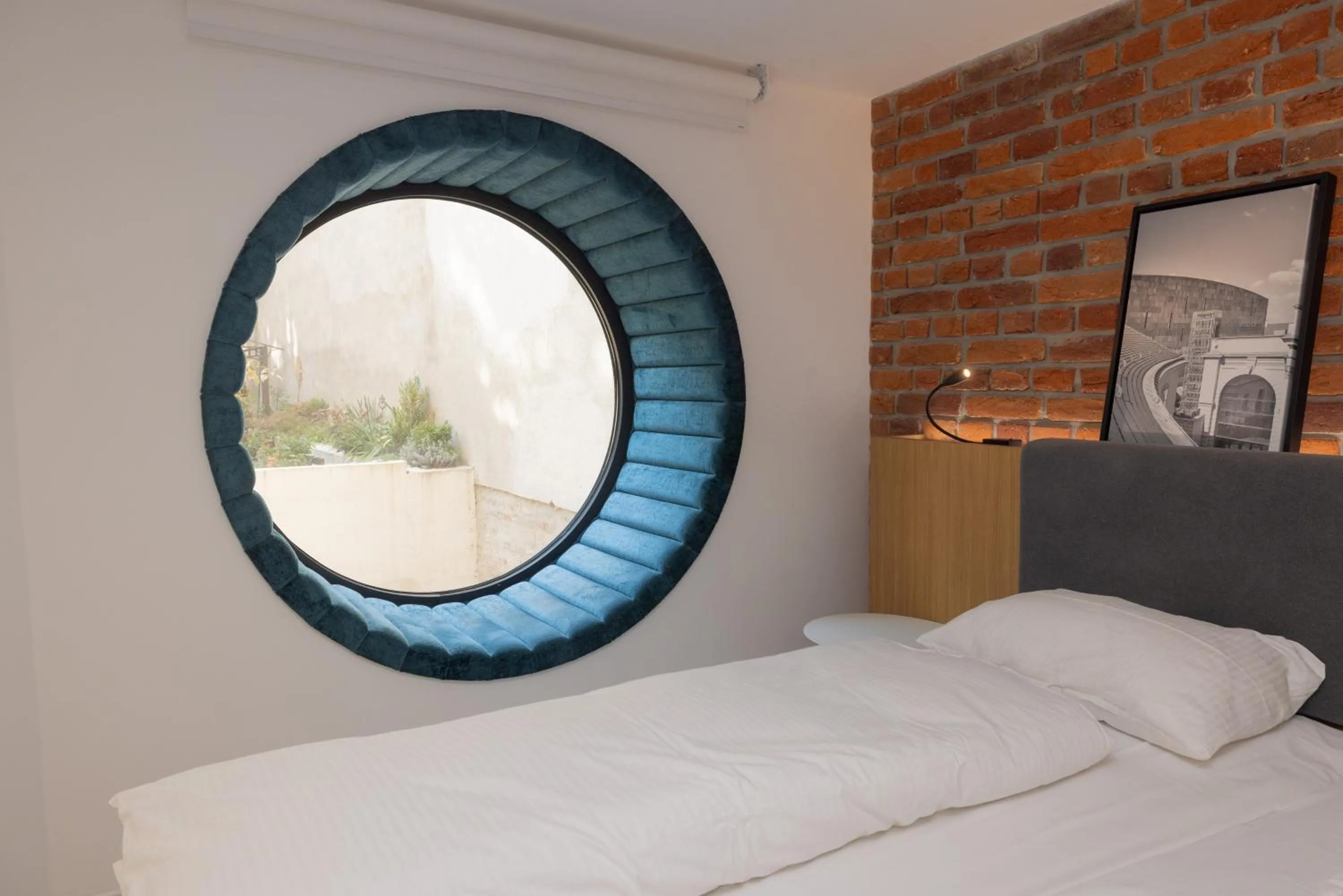 Bedroom, Bed in Fesh Lofts