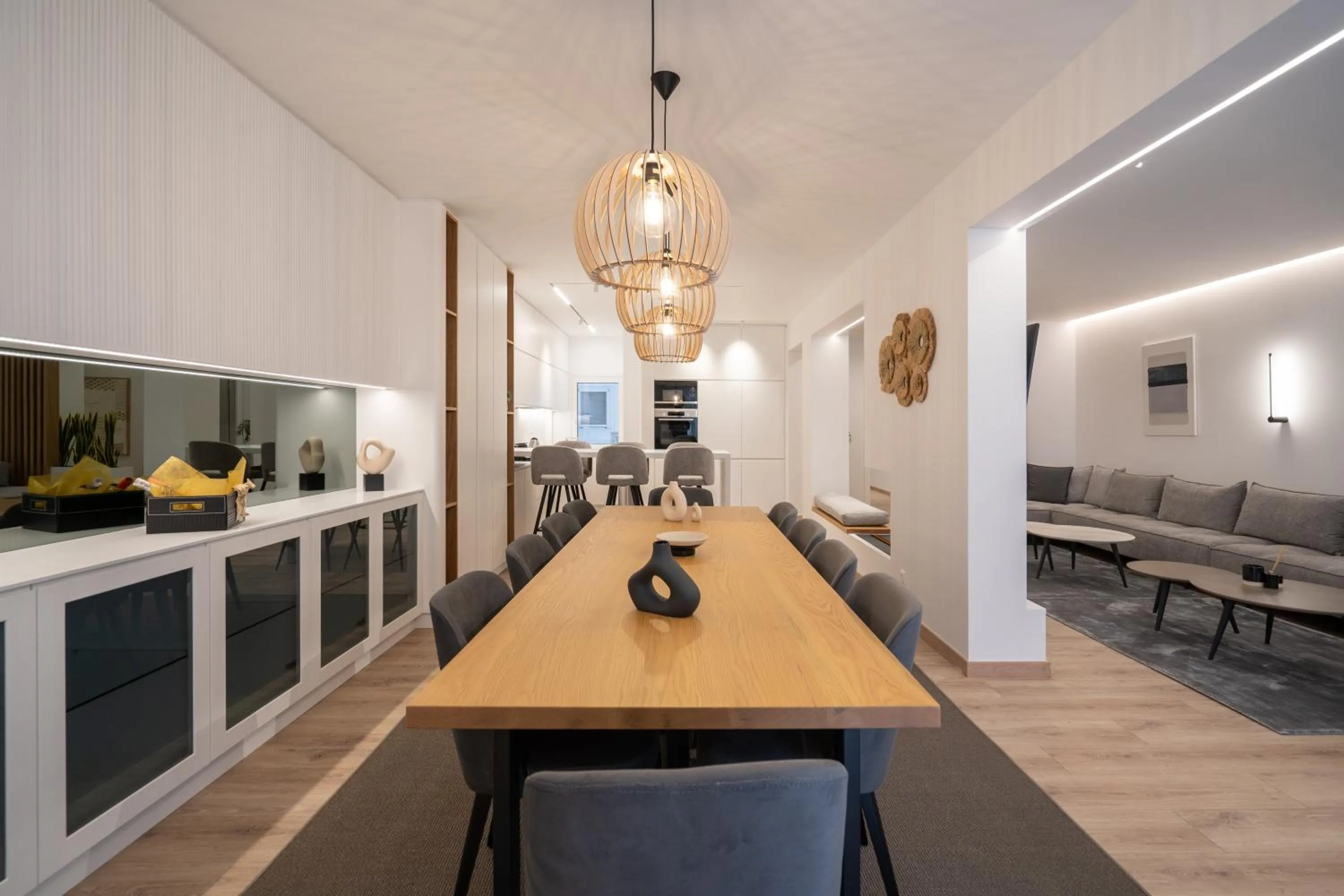 Dining area in Kolonaki Upscale 4 bedroom Luxury Apartment