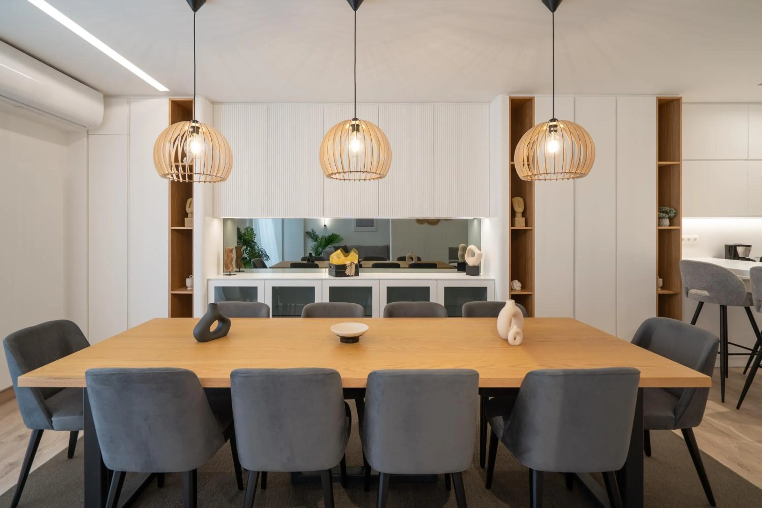 Dining area in Kolonaki Upscale 4 bedroom Luxury Apartment