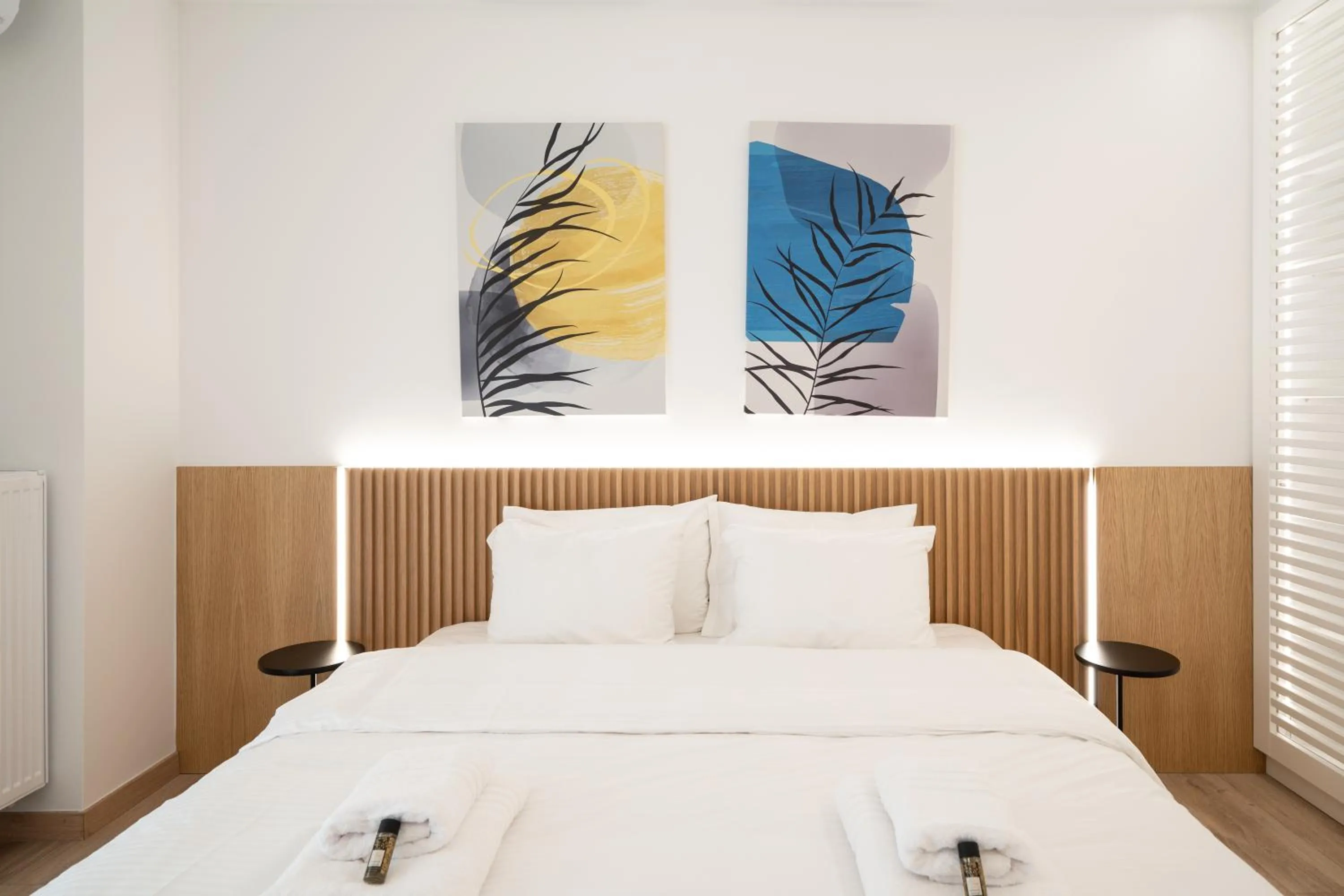 Bed in Kolonaki Upscale 4 bedroom Luxury Apartment