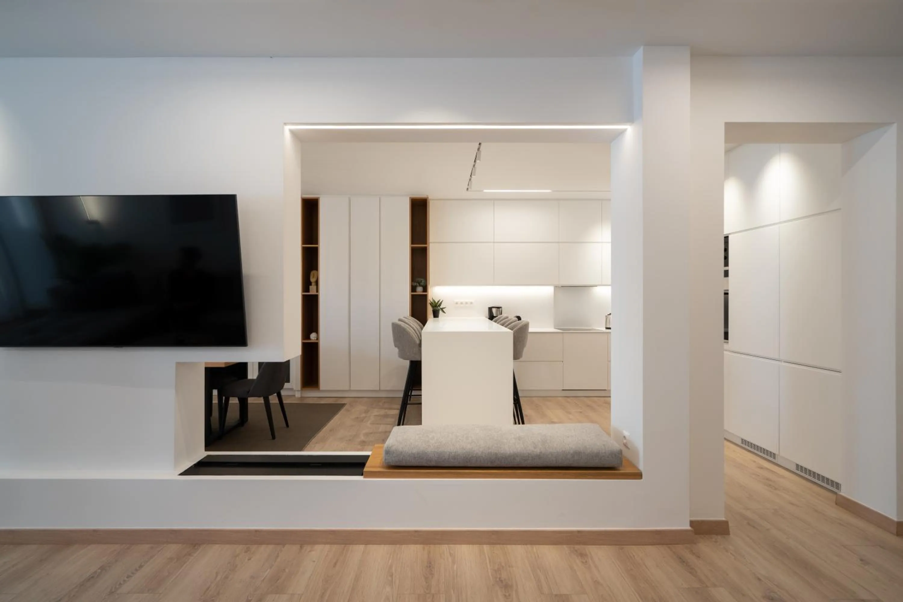 TV and multimedia, Bed in Kolonaki Upscale 4 bedroom Luxury Apartment