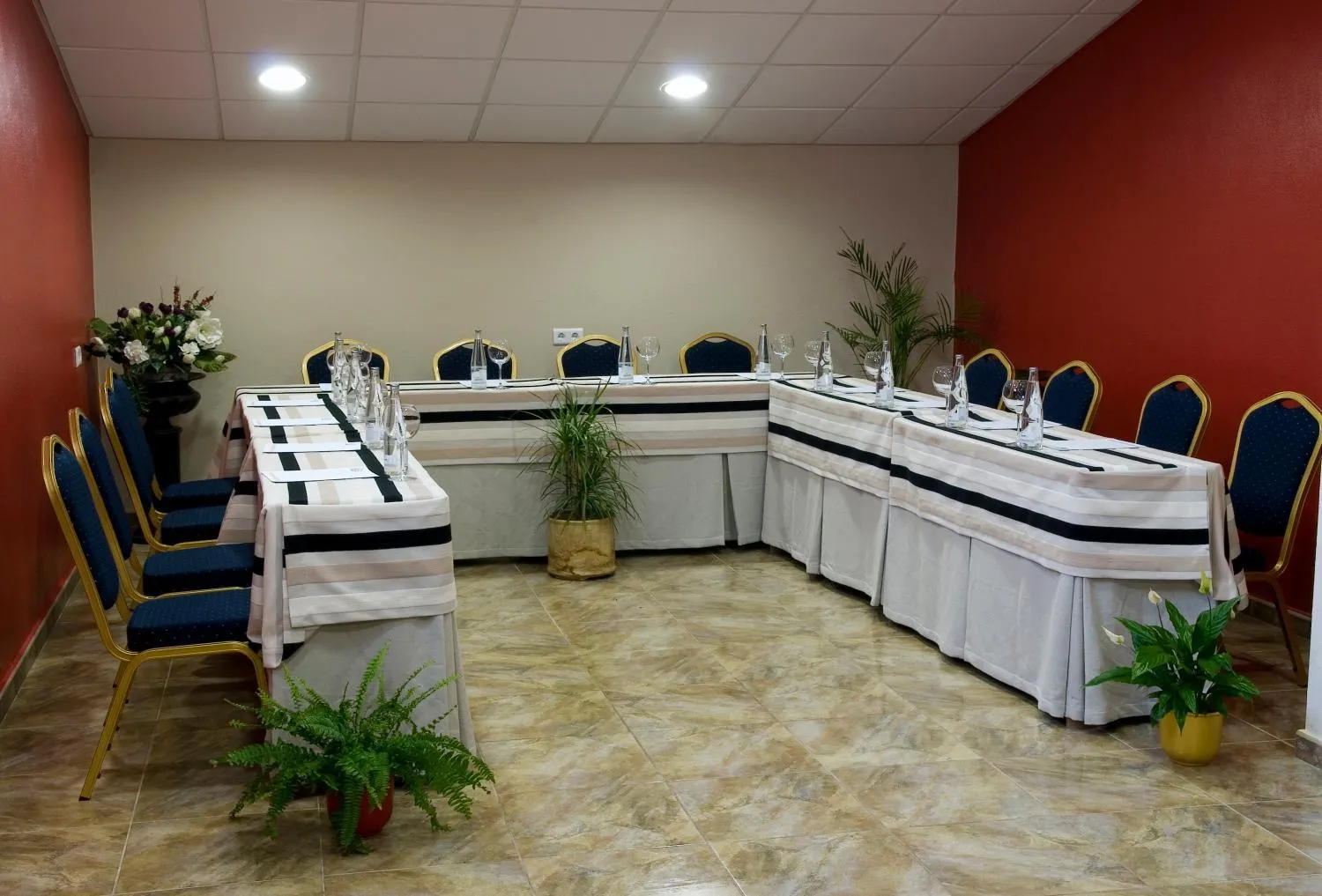 Business facilities in Cortijo Salinas