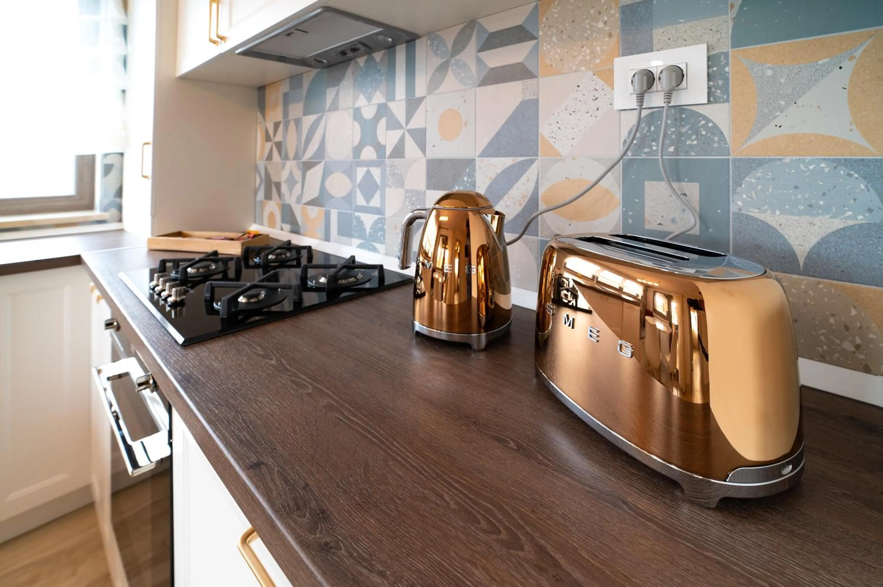 Coffee/tea facilities in First Apartments