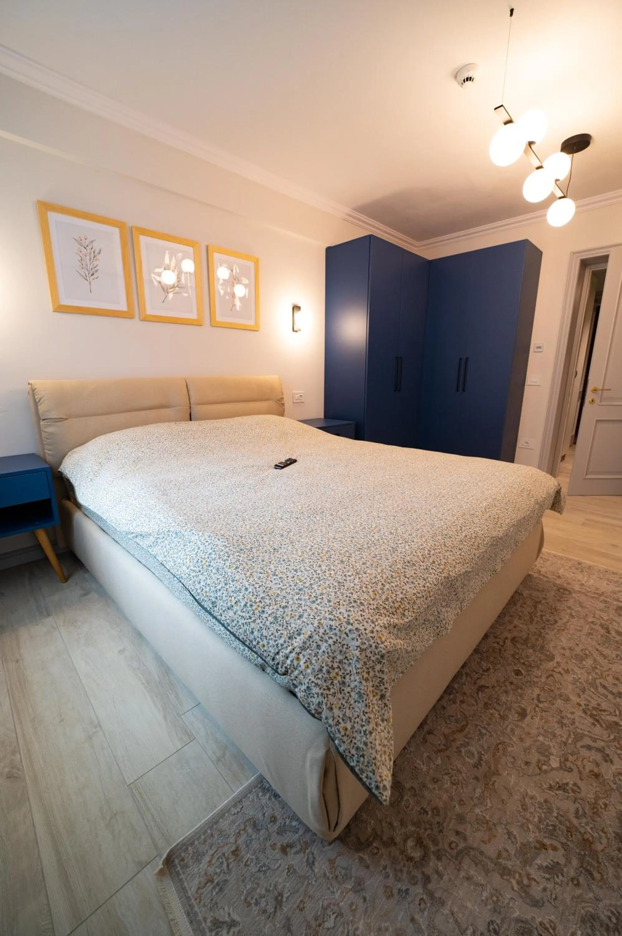 Bedroom, Bed in First Apartments