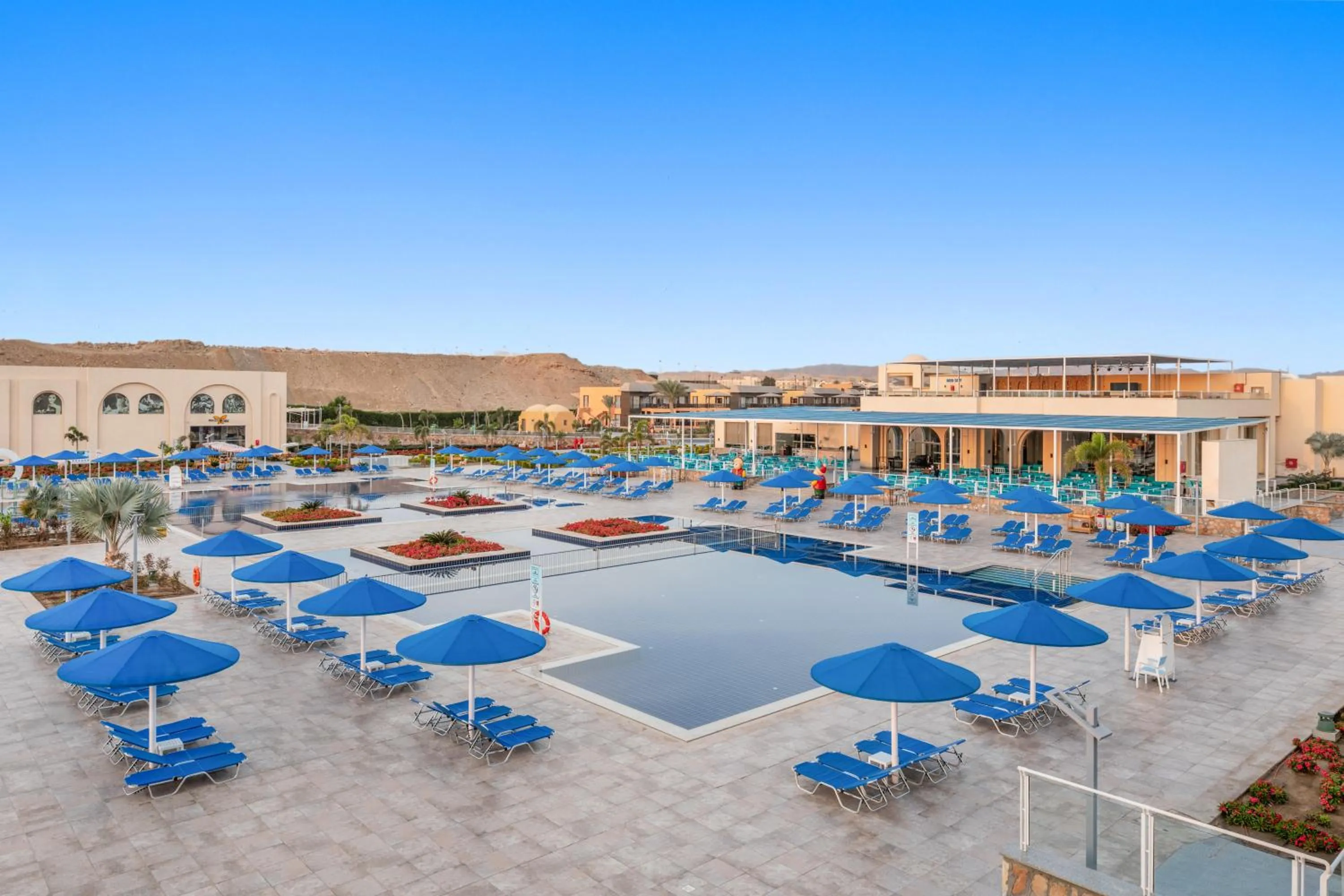 Swimming pool in Pickalbatros Villaggio Aqua Park - Portofino Marsa Alam