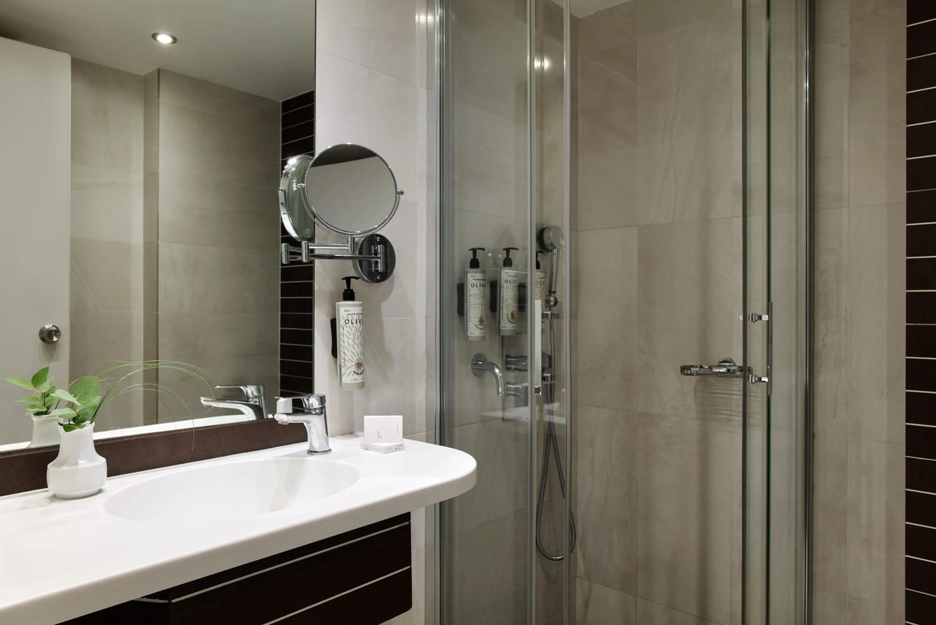 Shower in Titania Hotel