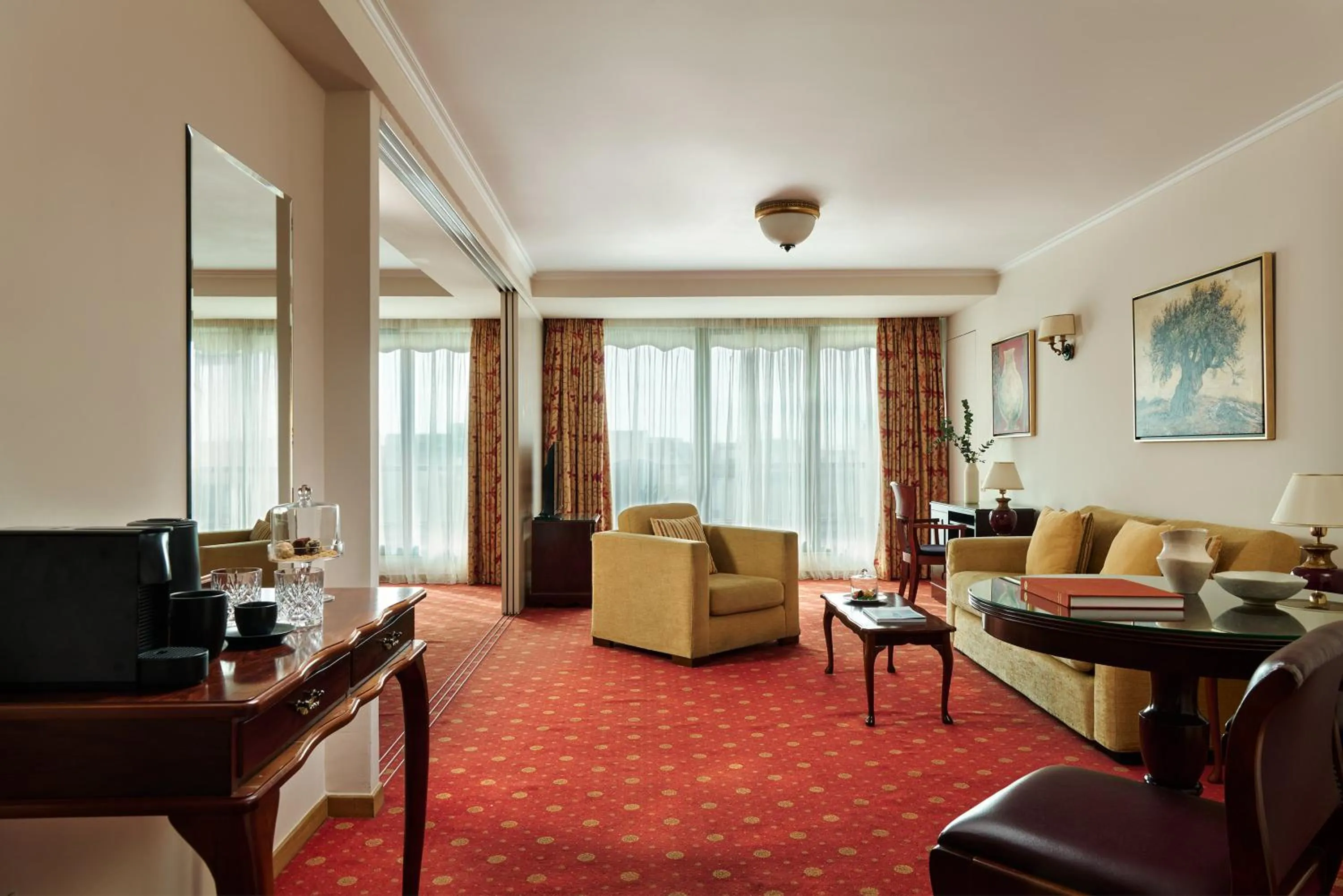 TV and multimedia in Titania Hotel