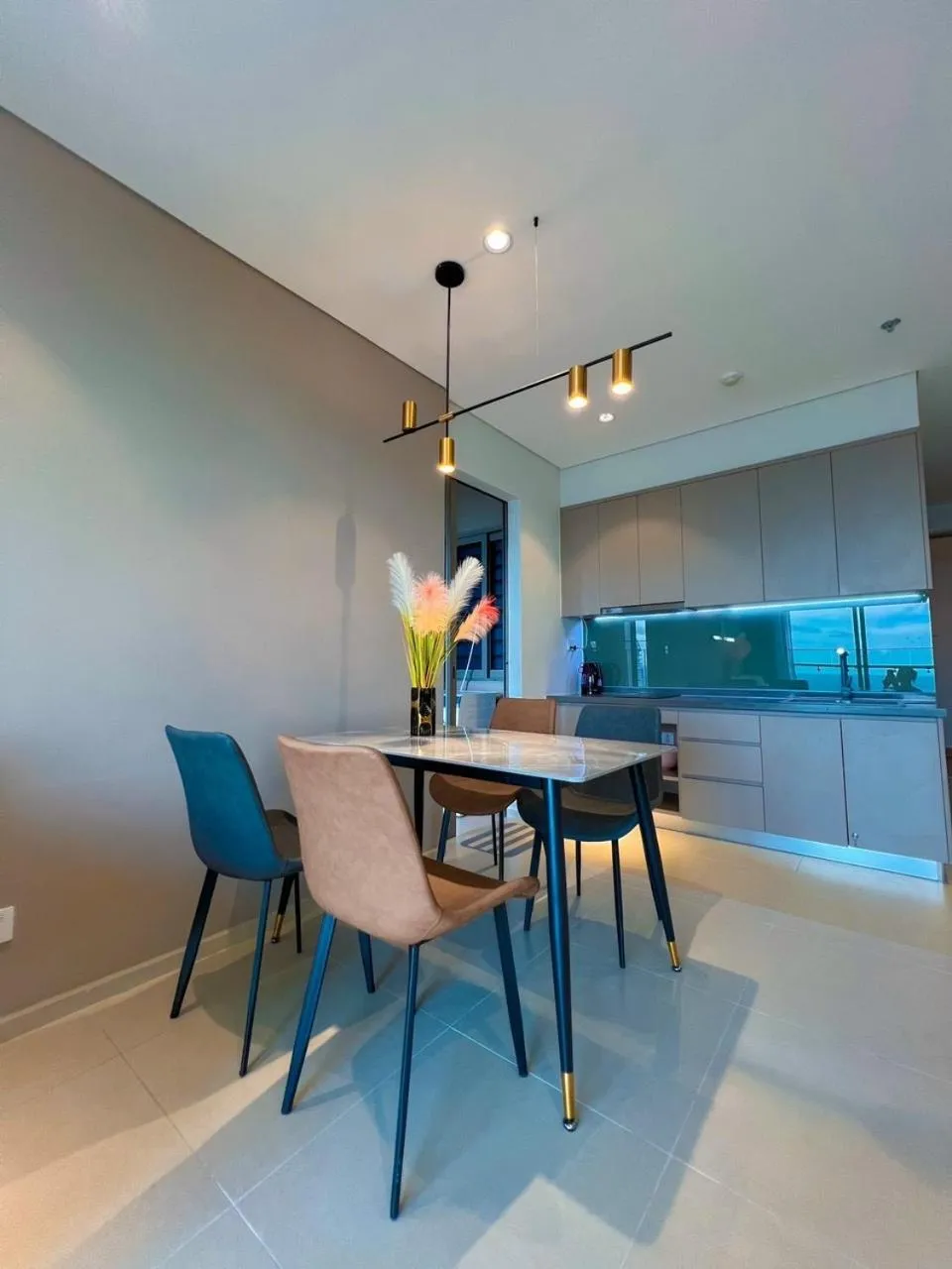 Kitchen or kitchenette in MeoMeo Homestay - The Sóng Apartment