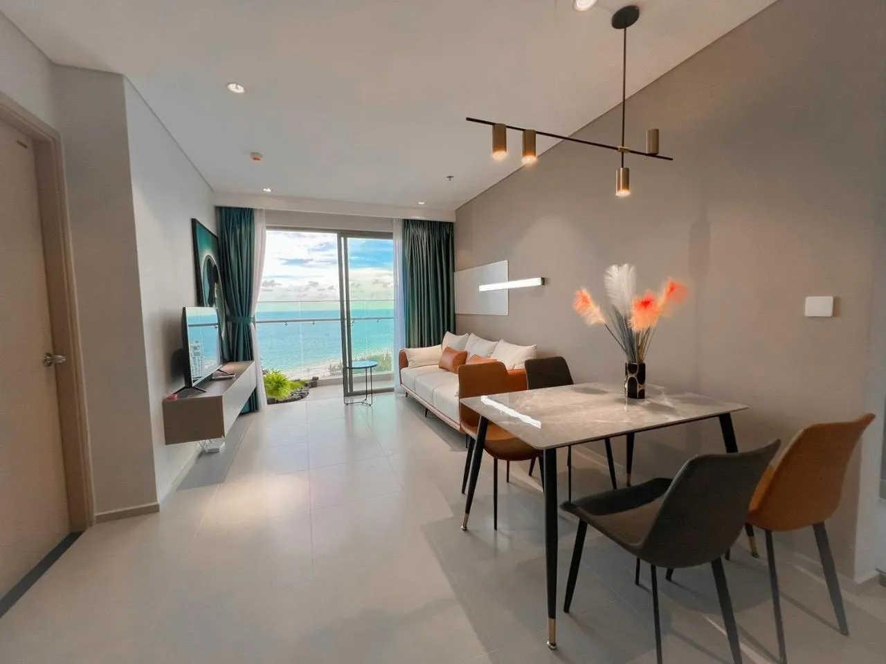 Natural landscape in MeoMeo Homestay - The Sóng Apartment