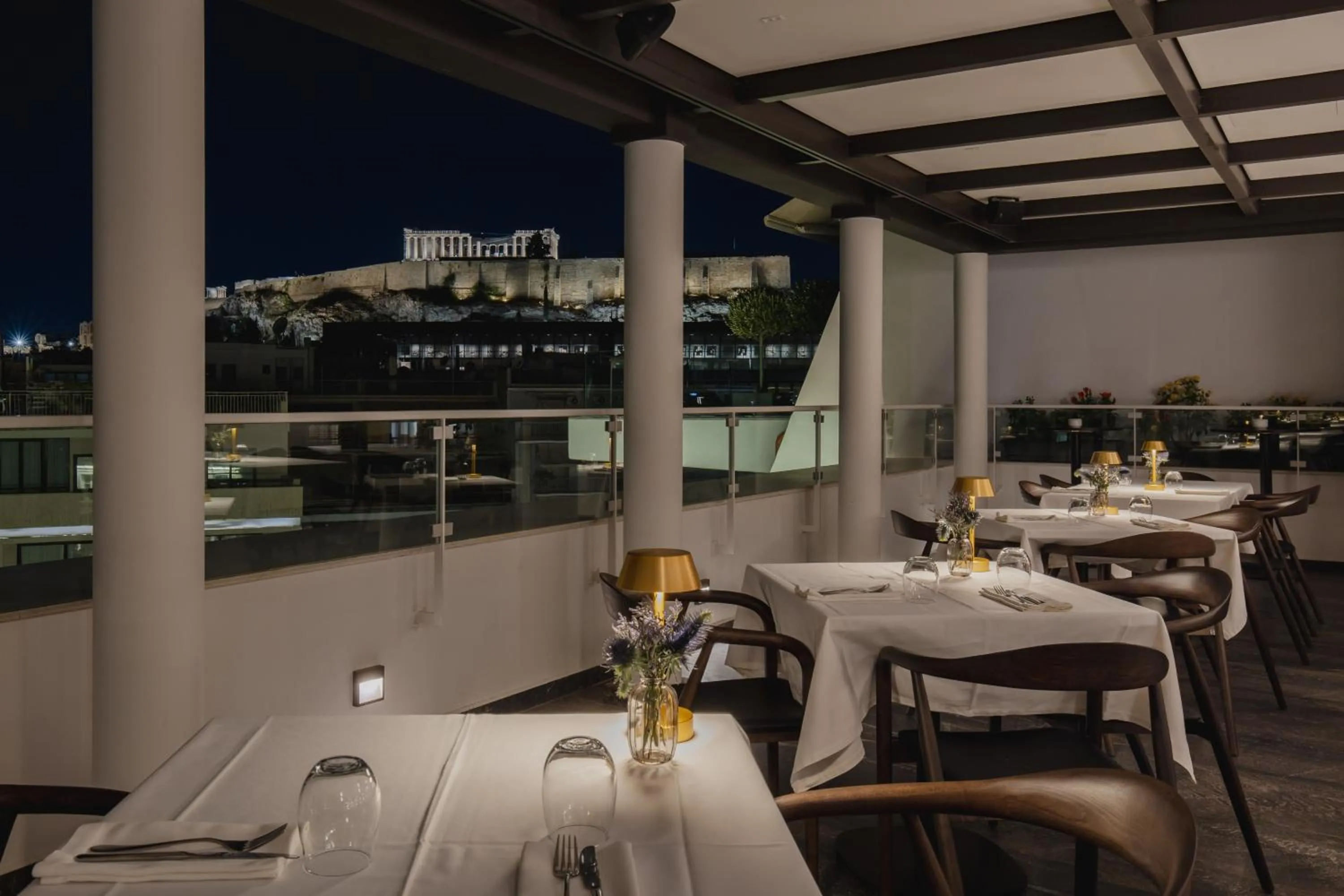 Restaurant/places to eat in Hera Hotel