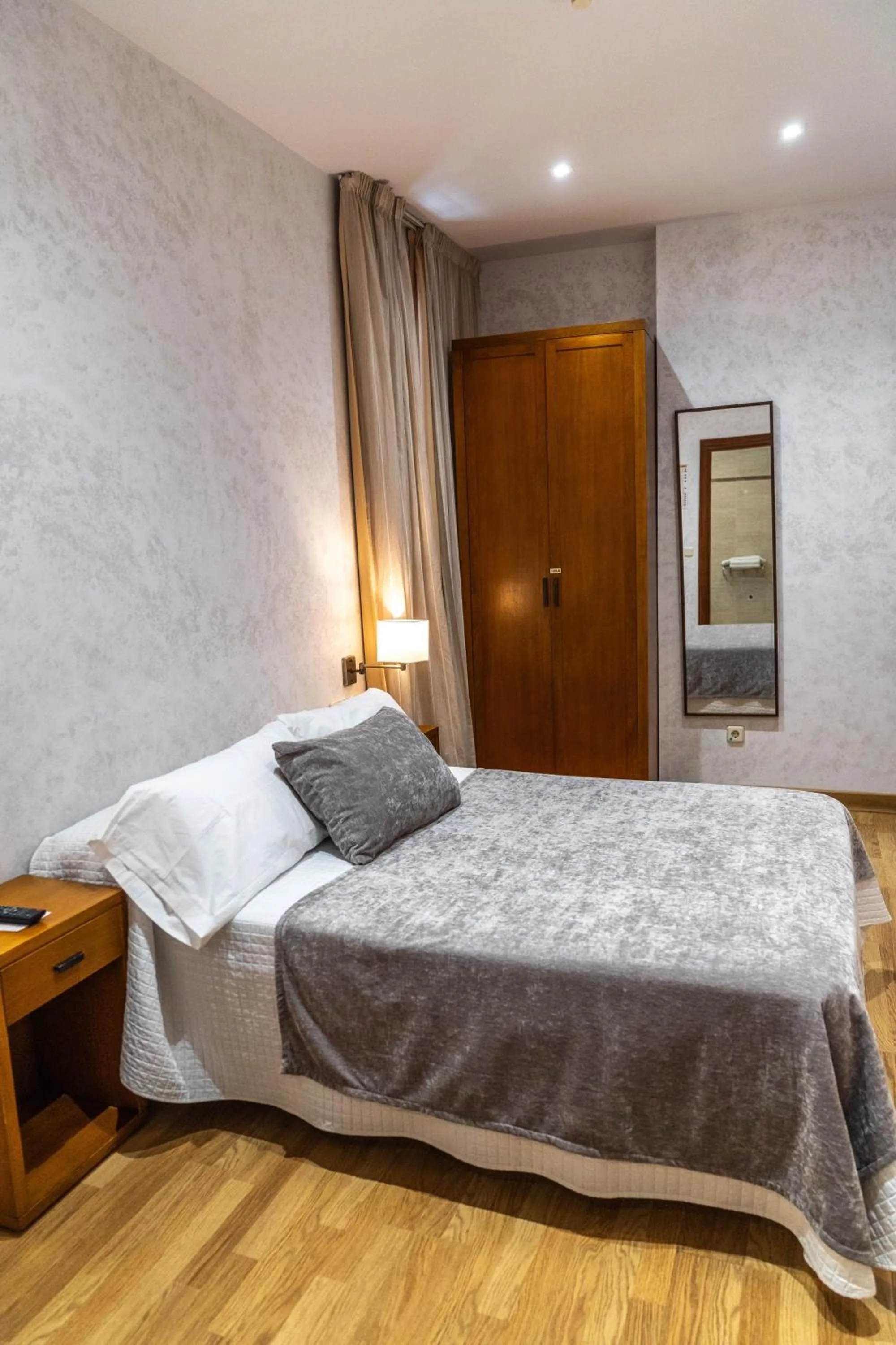 Photo of the whole room, Bed in Hotel Granada Centro