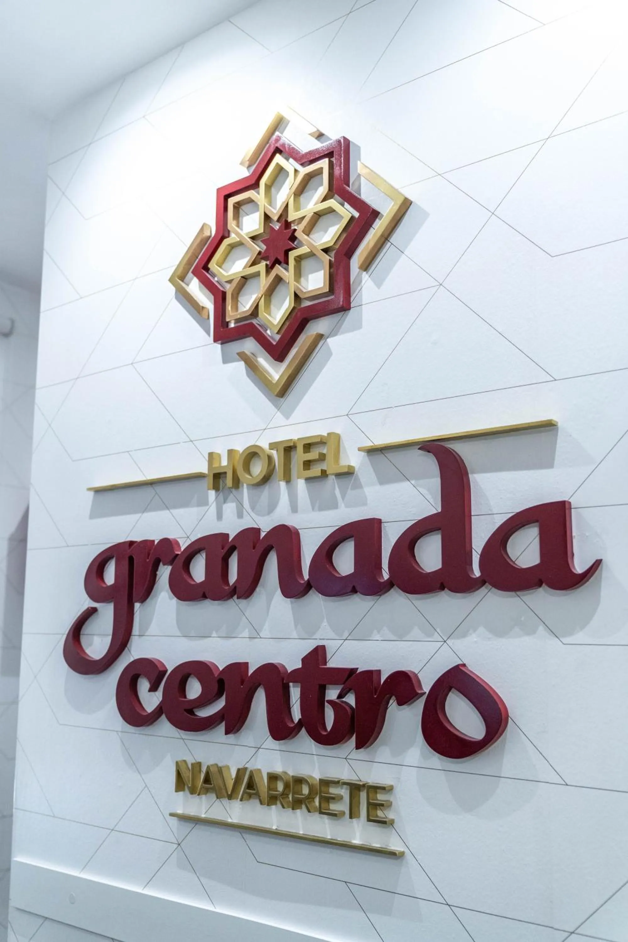 Logo/Certificate/Sign in Hotel Granada Centro