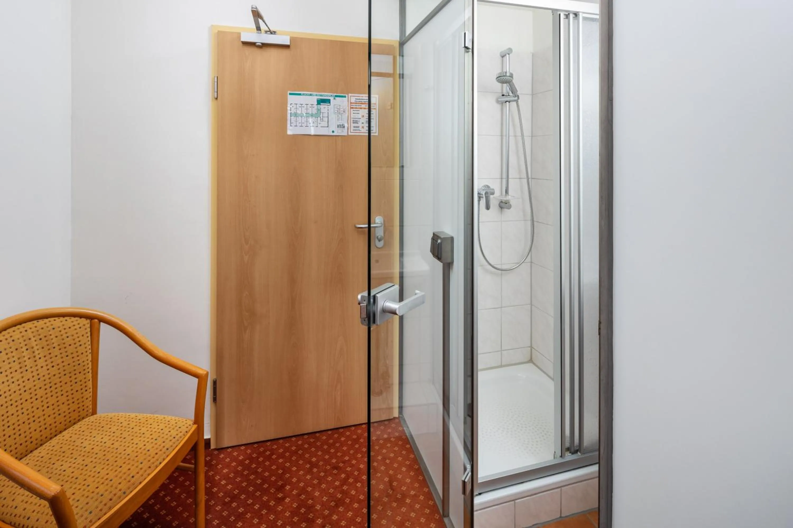 Shower in Academy Lodge Boardinghouse