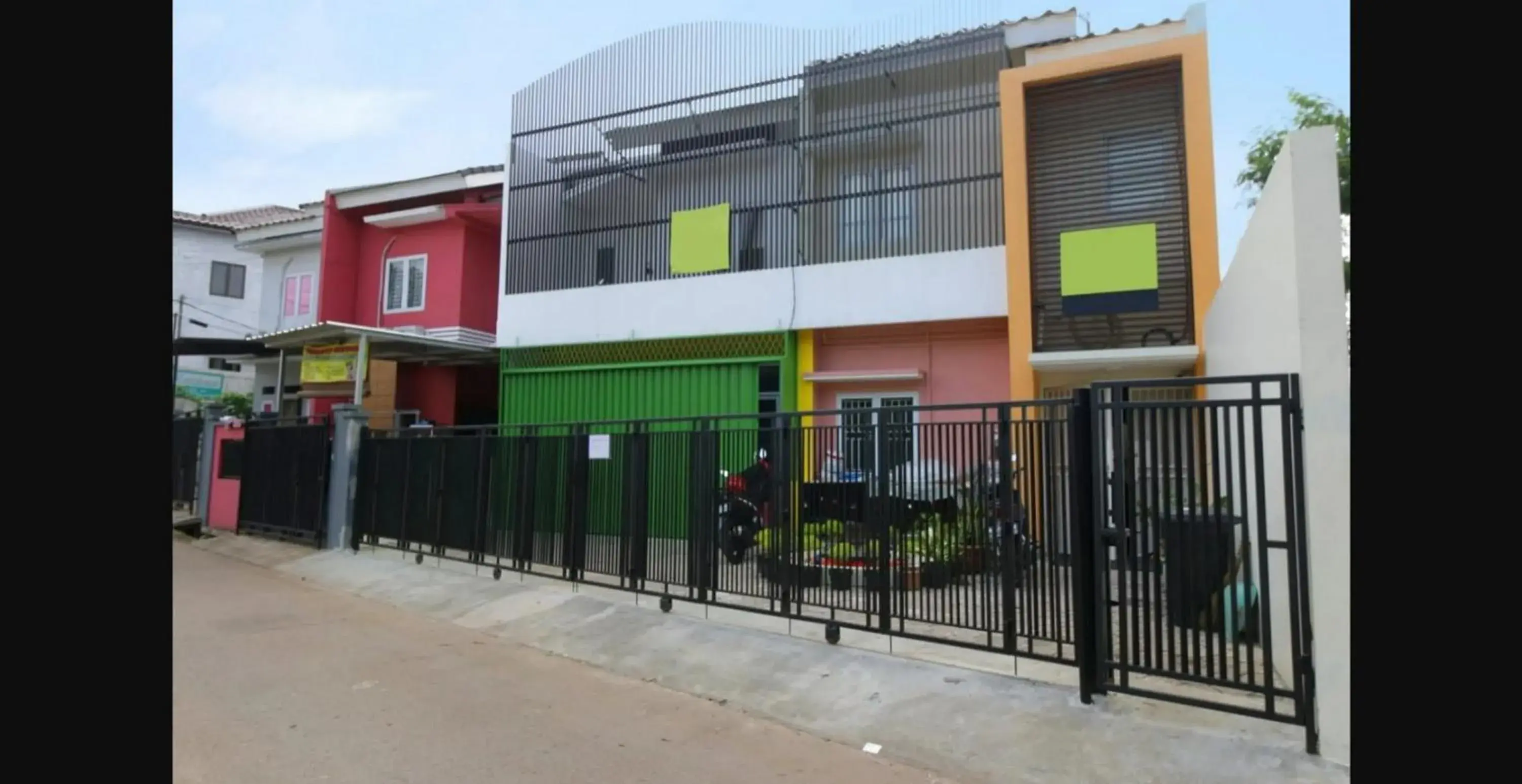 Property building in Mutiara Kostel @ Bintaro - Pondok Aren Property building in Mutiara Kostel @ Bintaro - Pondok Aren