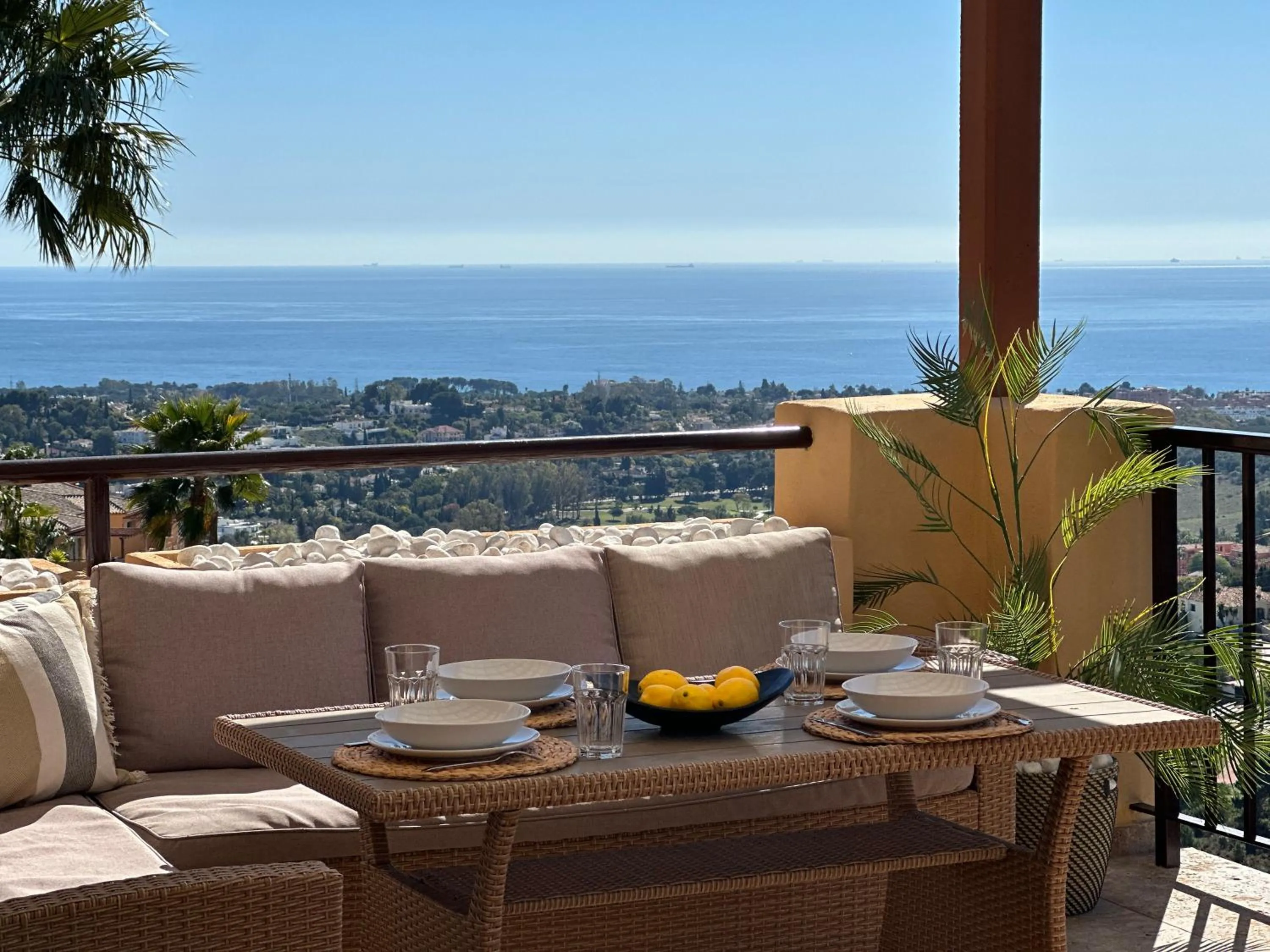 Seating area in Quartiers Marbella Golden Penthouse