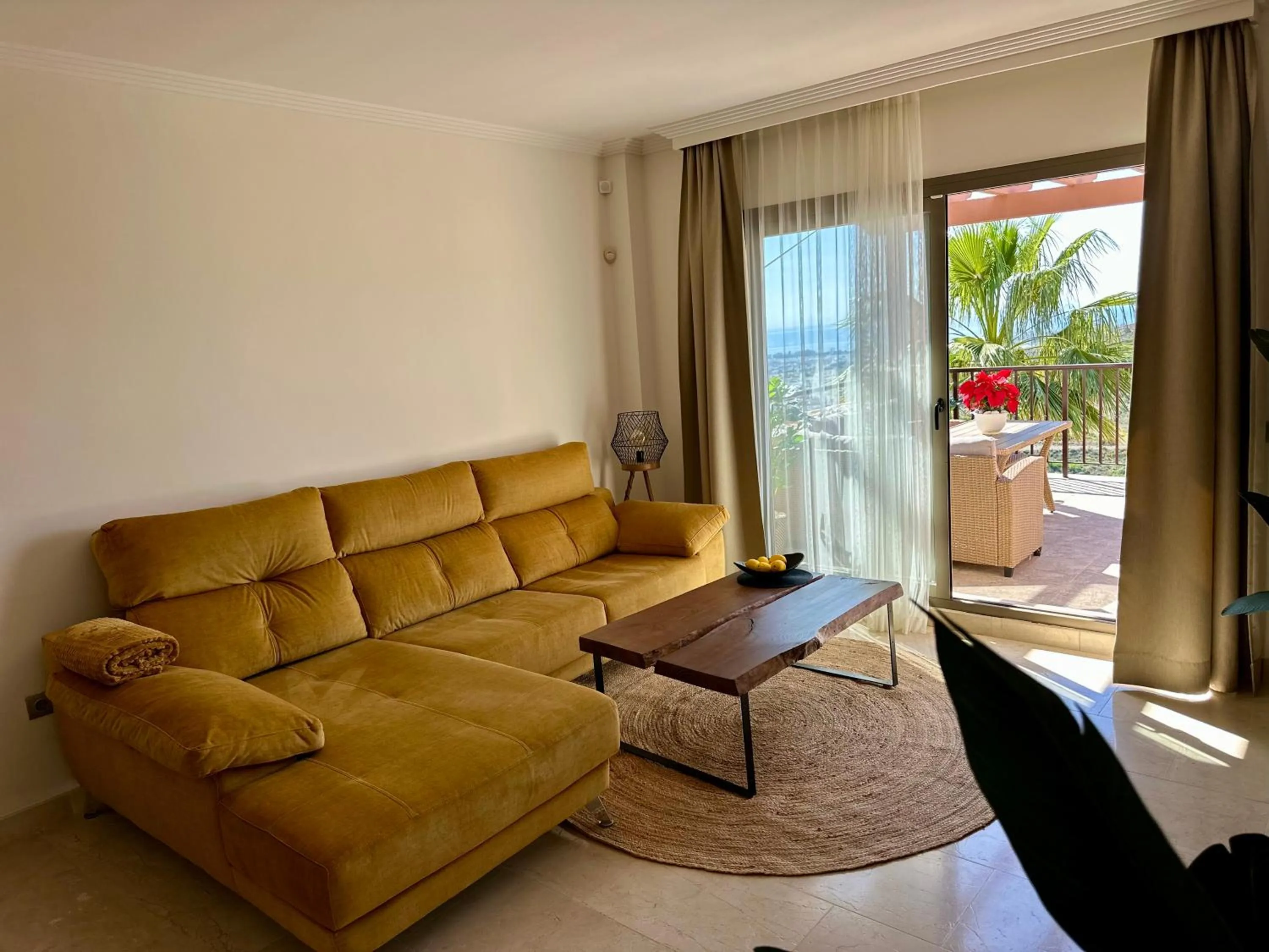 Two-Bedroom Apartment in Quartiers Marbella Golden Penthouse