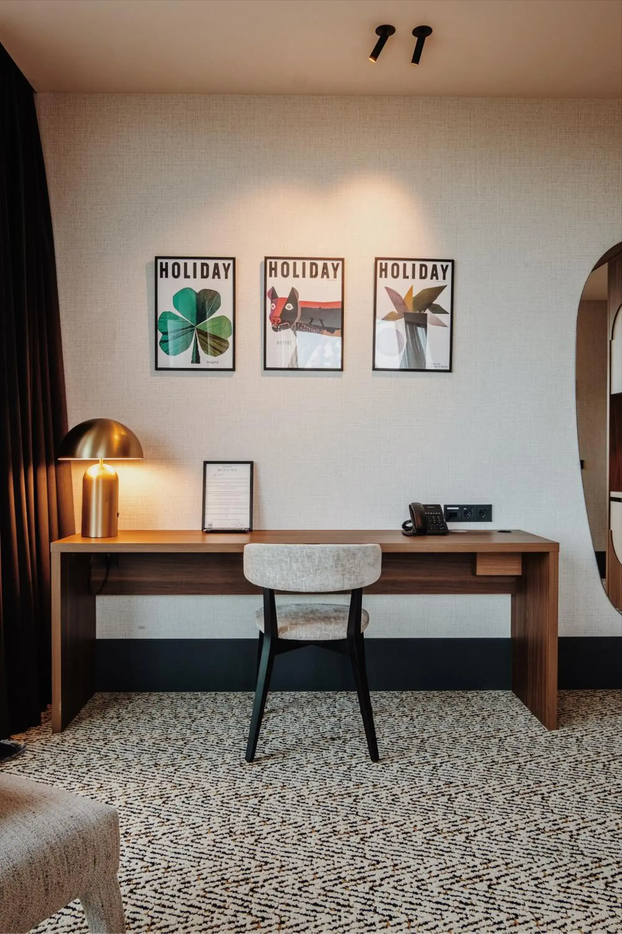 Deluxe Triple Room in Van der Valk Hotel Eindhoven-Best Deluxe Triple Room in Van der Valk Hotel Eindhoven-Best